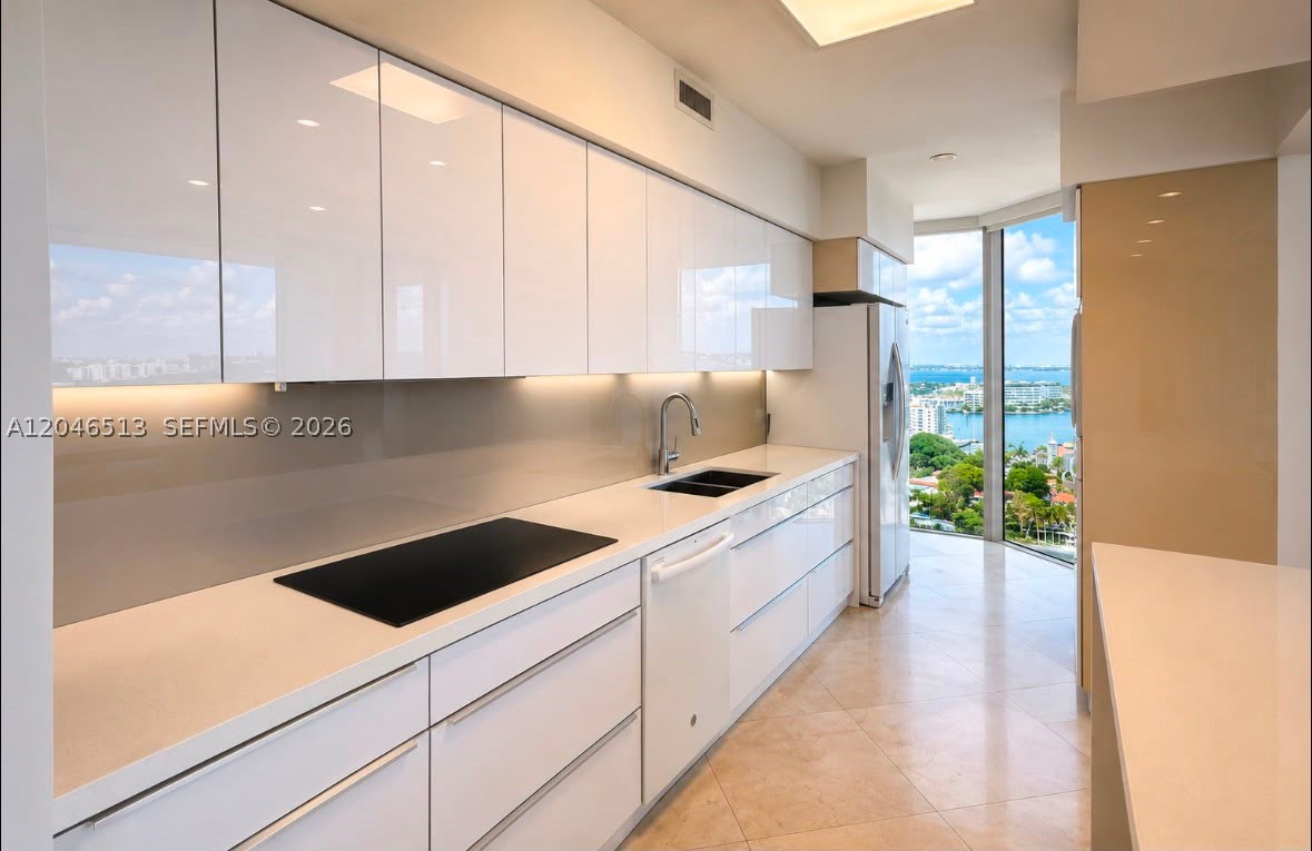 Miami Beach photo 3