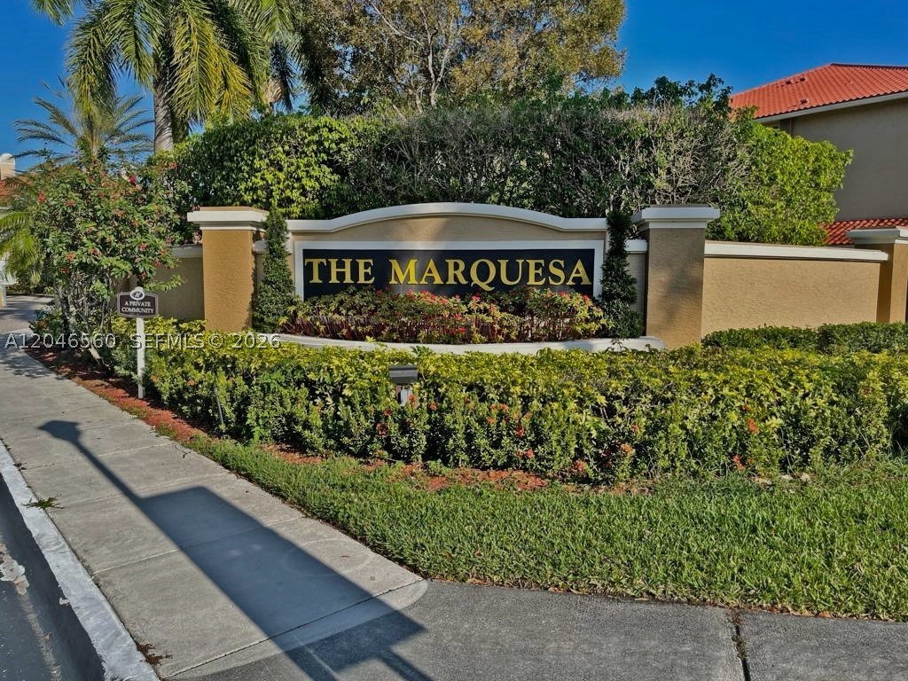 Pembroke Pines photo 1