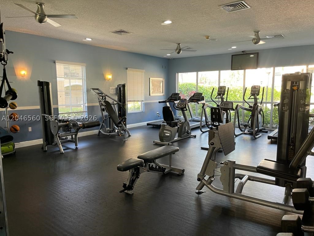 Pembroke Pines photo 4