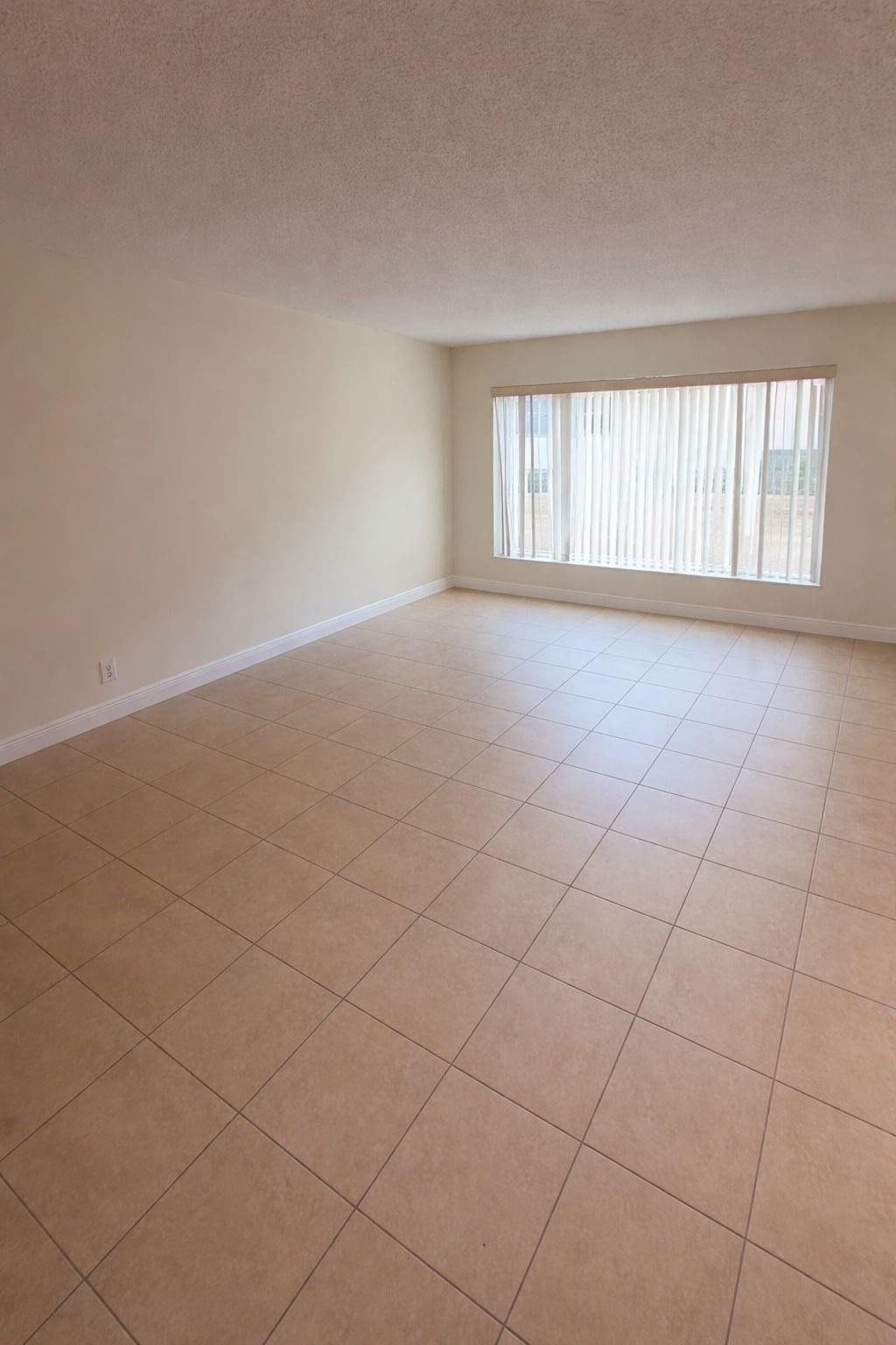 Pembroke Pines photo 3