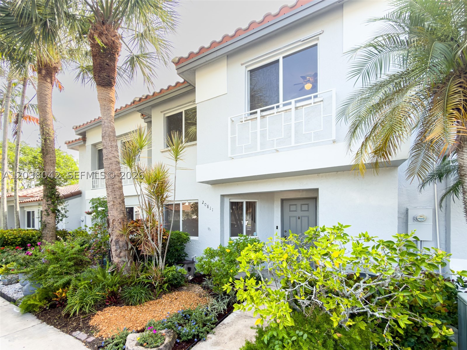 Pembroke Pines photo 2