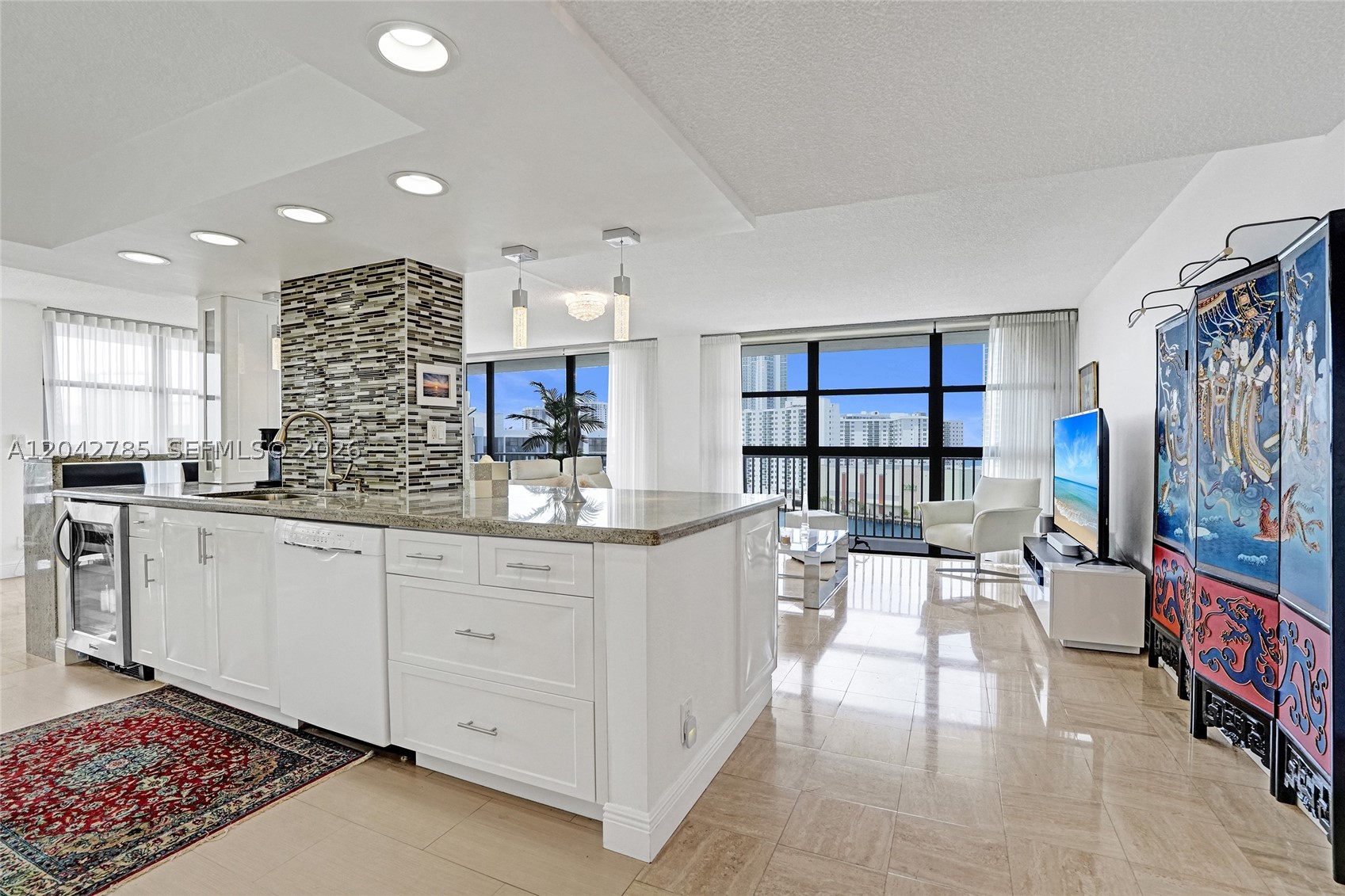 Hallandale Beach photo 1