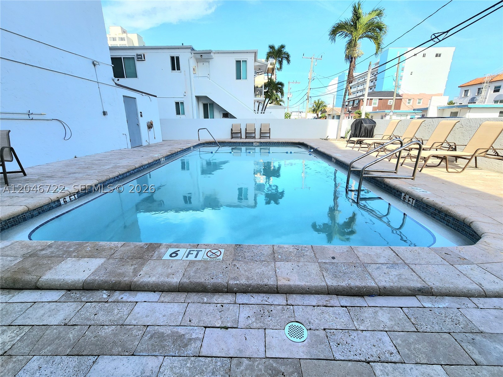 Hollywood photo 3