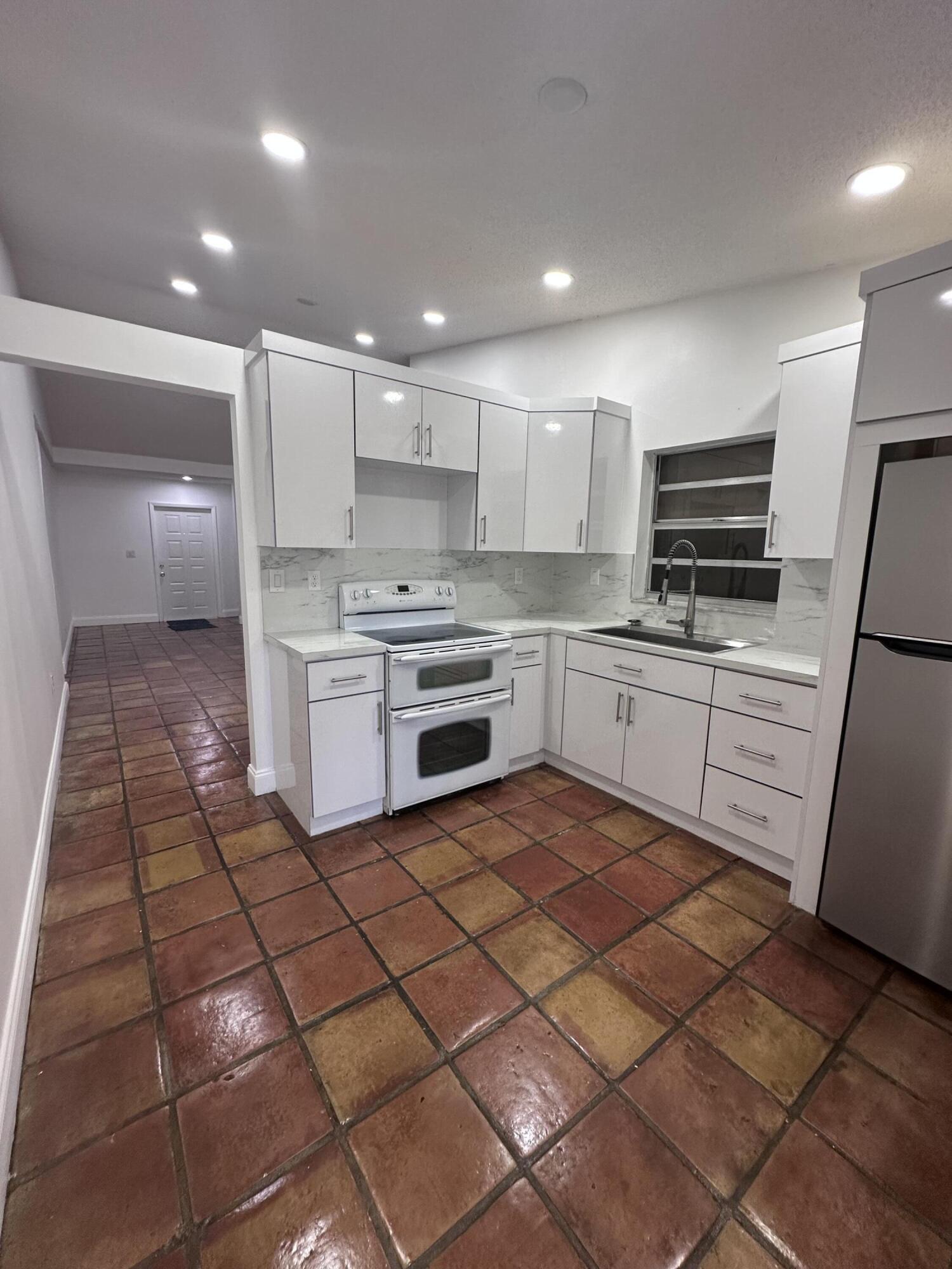 Hialeah photo 3