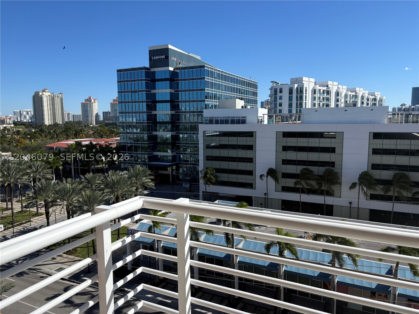 Aventura photo 2