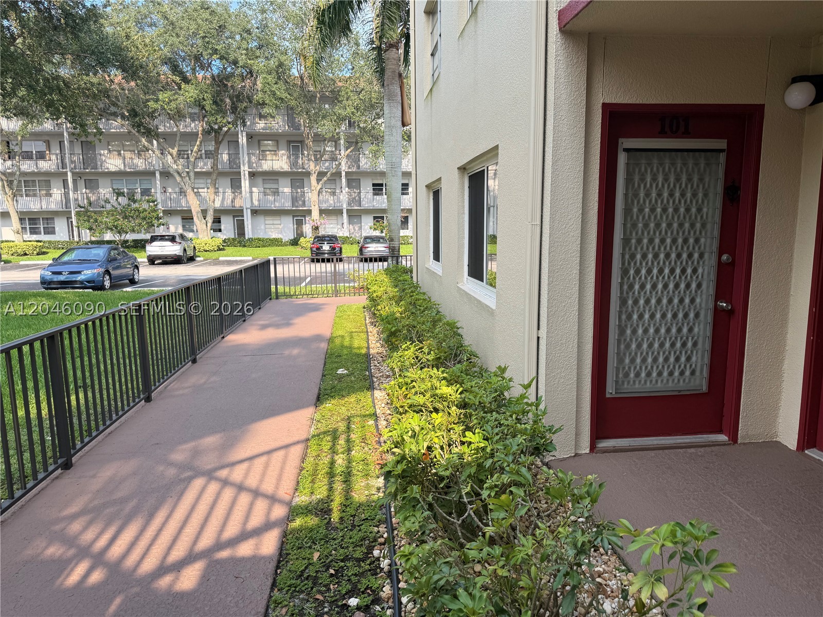 Pembroke Pines photo 2