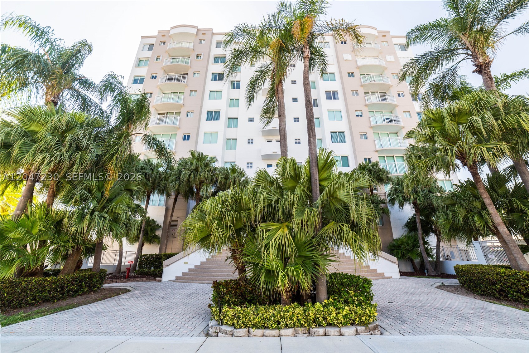 Sunny Isles Beach photo 2