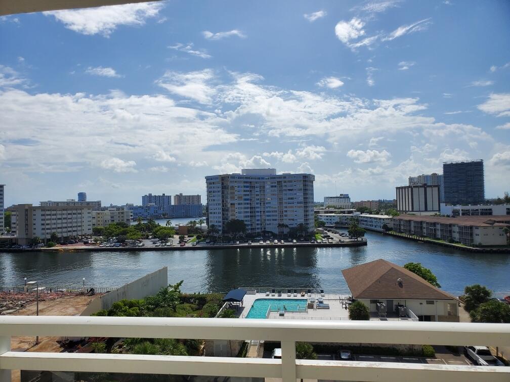 Hallandale Beach photo 4