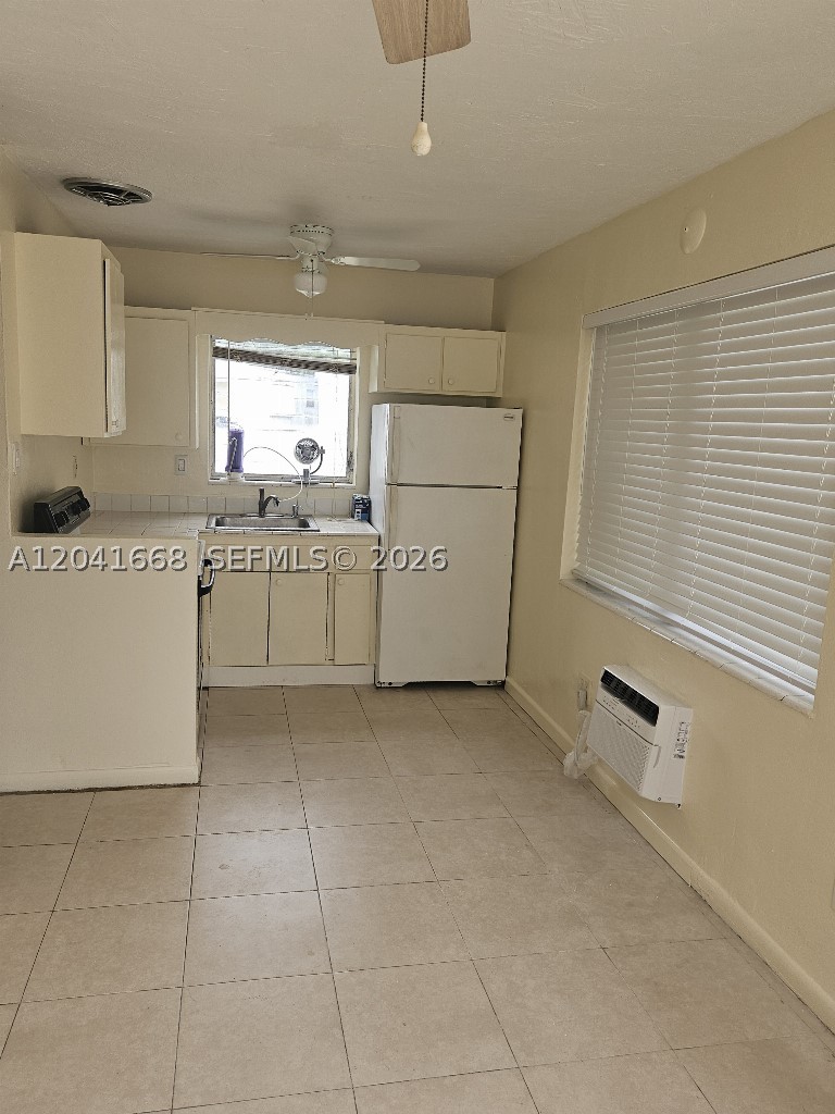 North Miami Beach photo 4