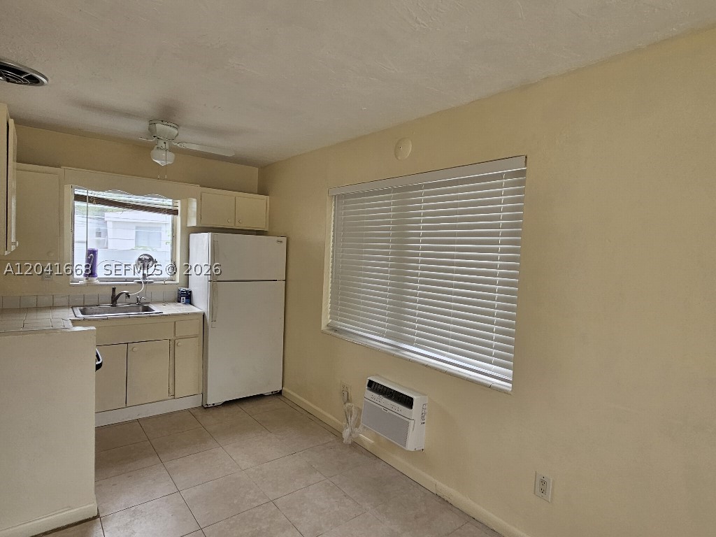 North Miami Beach photo 5