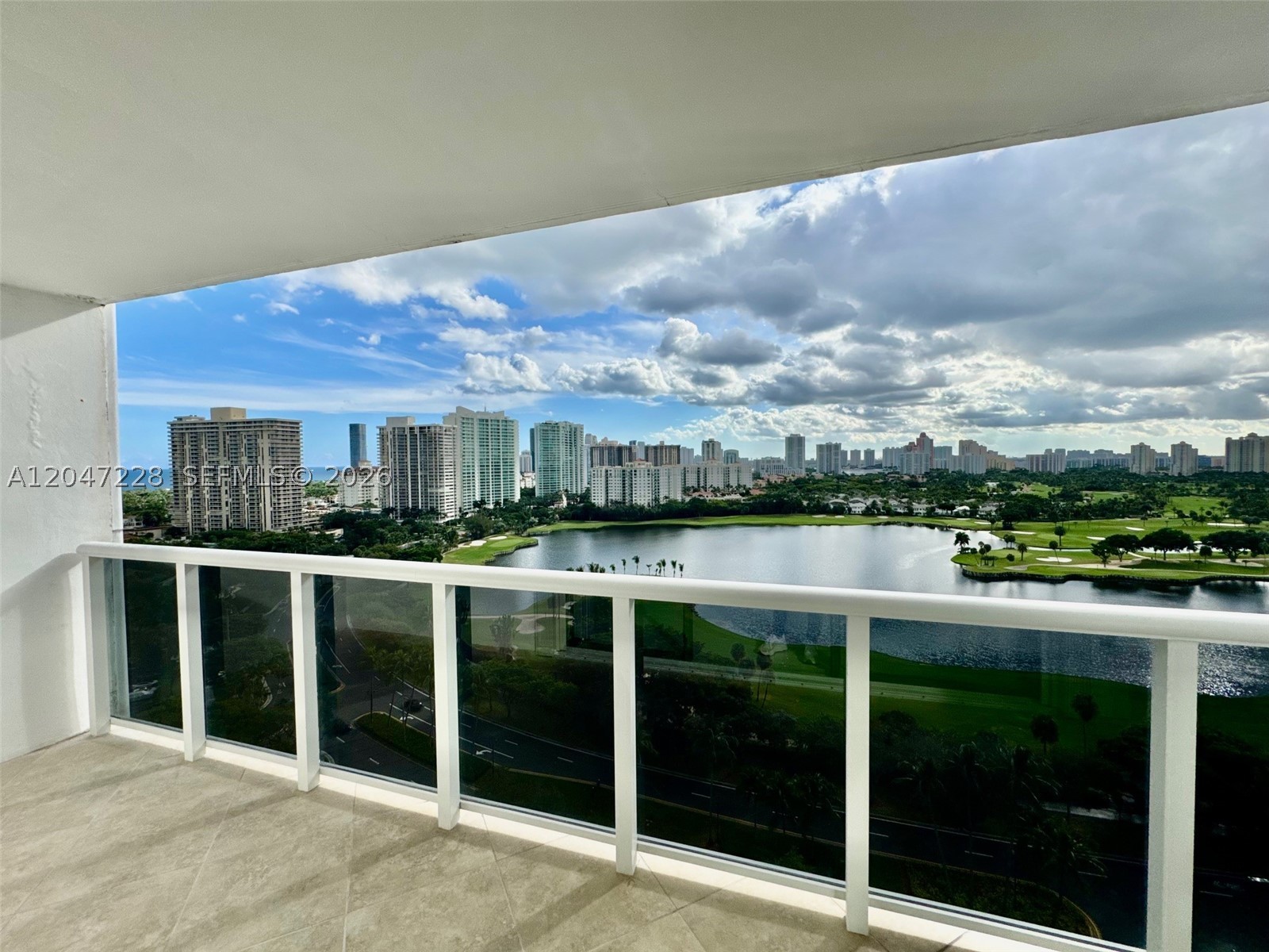 Aventura photo 5