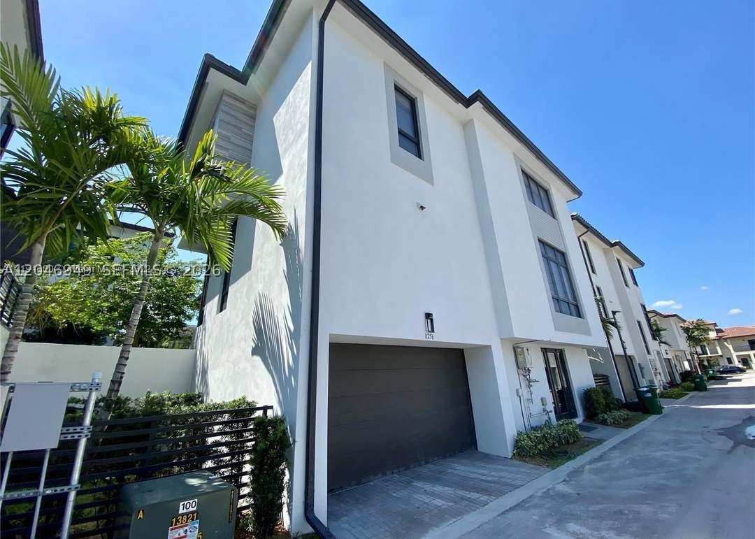 Doral photo 3