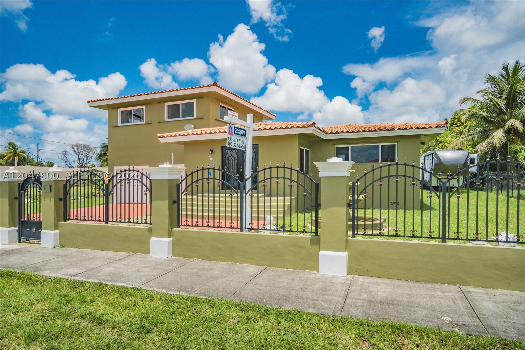 Miami Gardens photo 1