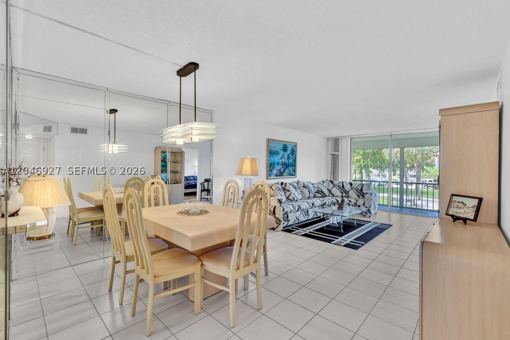 Pembroke Pines photo 3