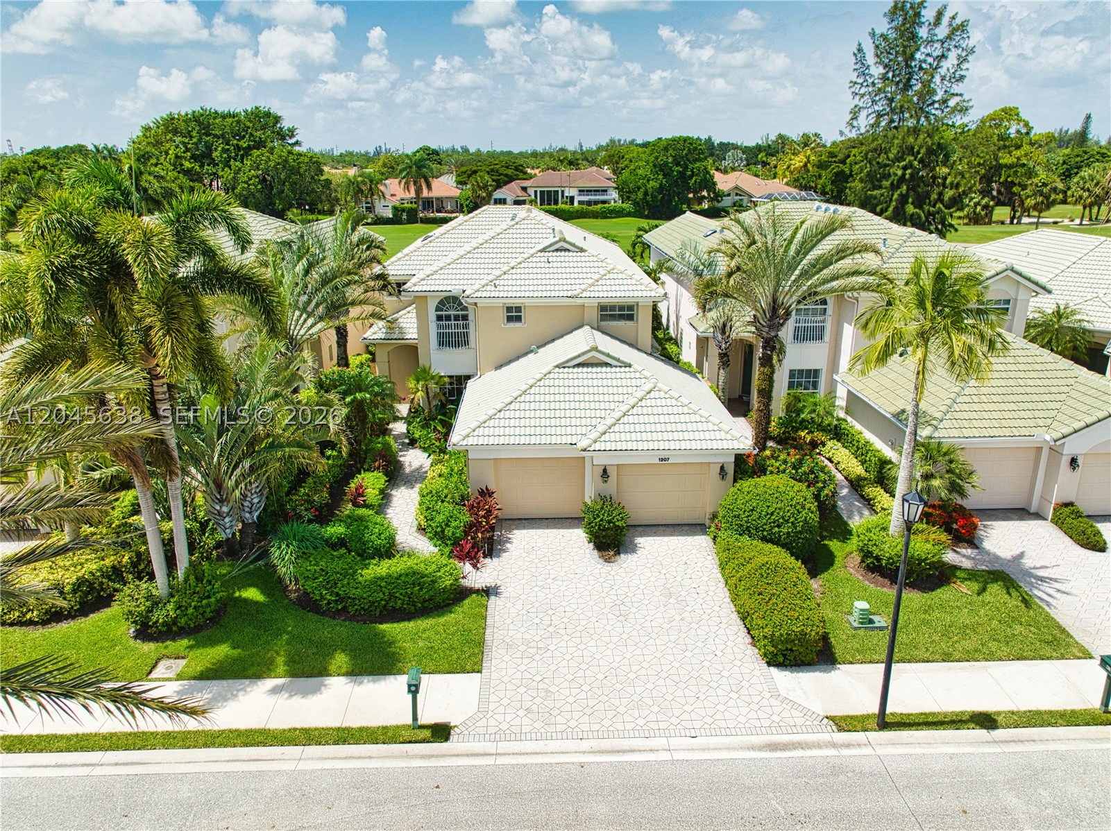 Palm Beach Gardens photo 1