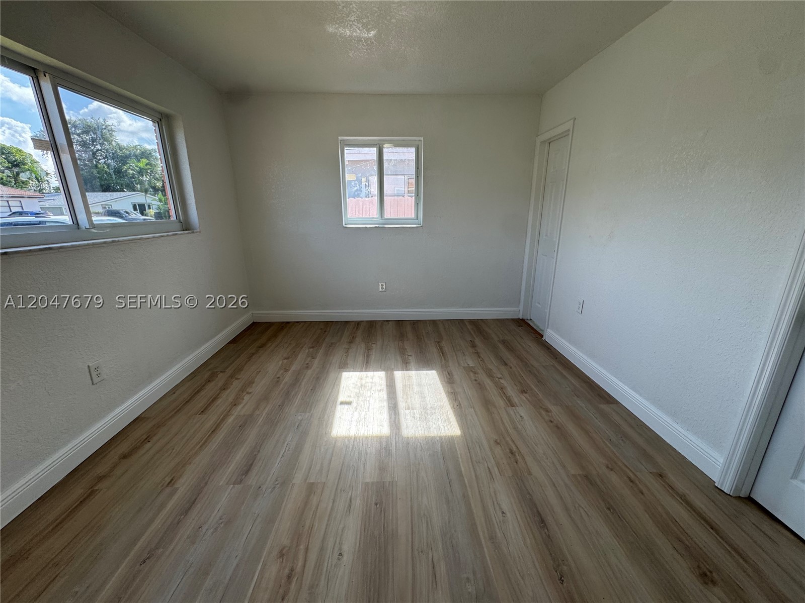 Miramar photo 5