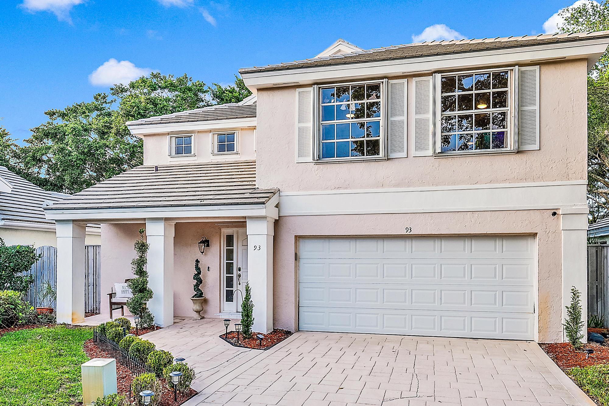 Palm Beach Gardens photo 1