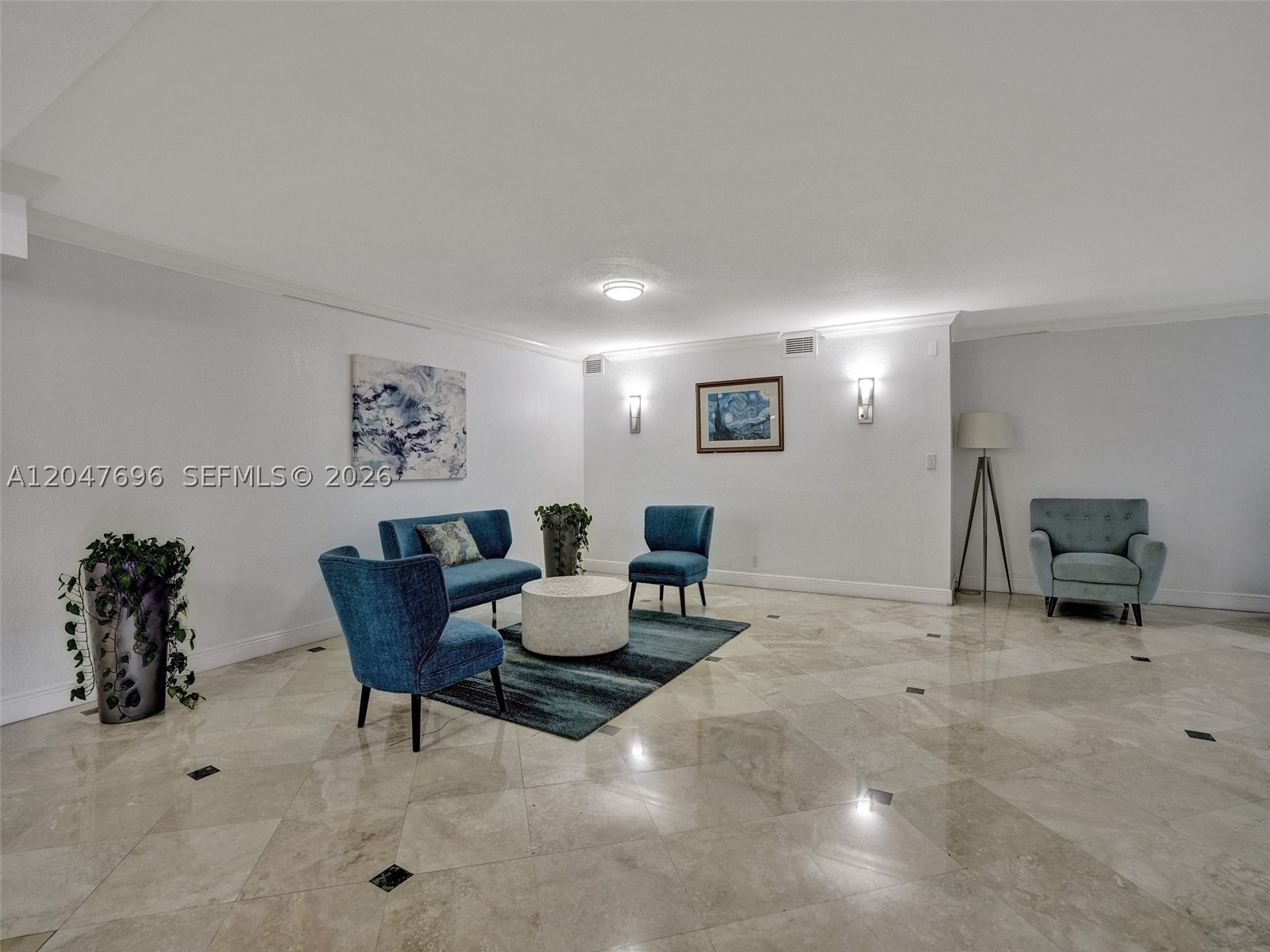 Hallandale Beach photo 4