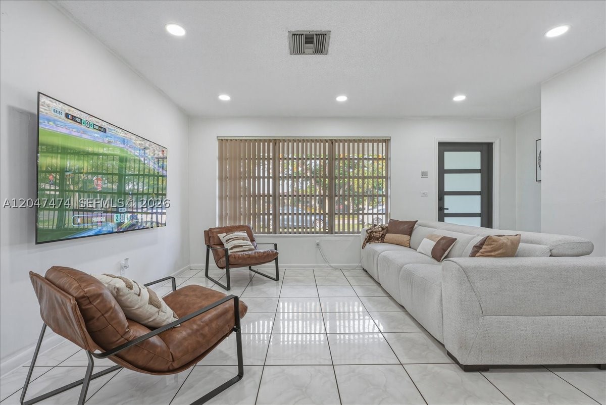Hialeah photo 4