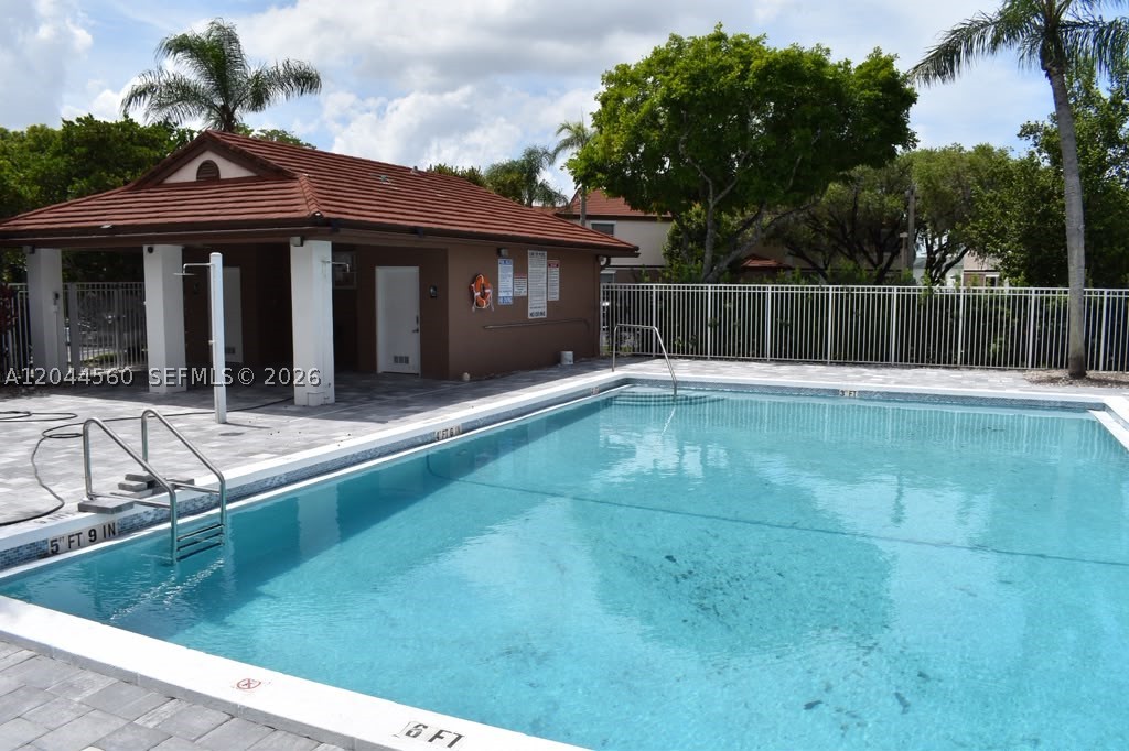 Pembroke Pines photo 3