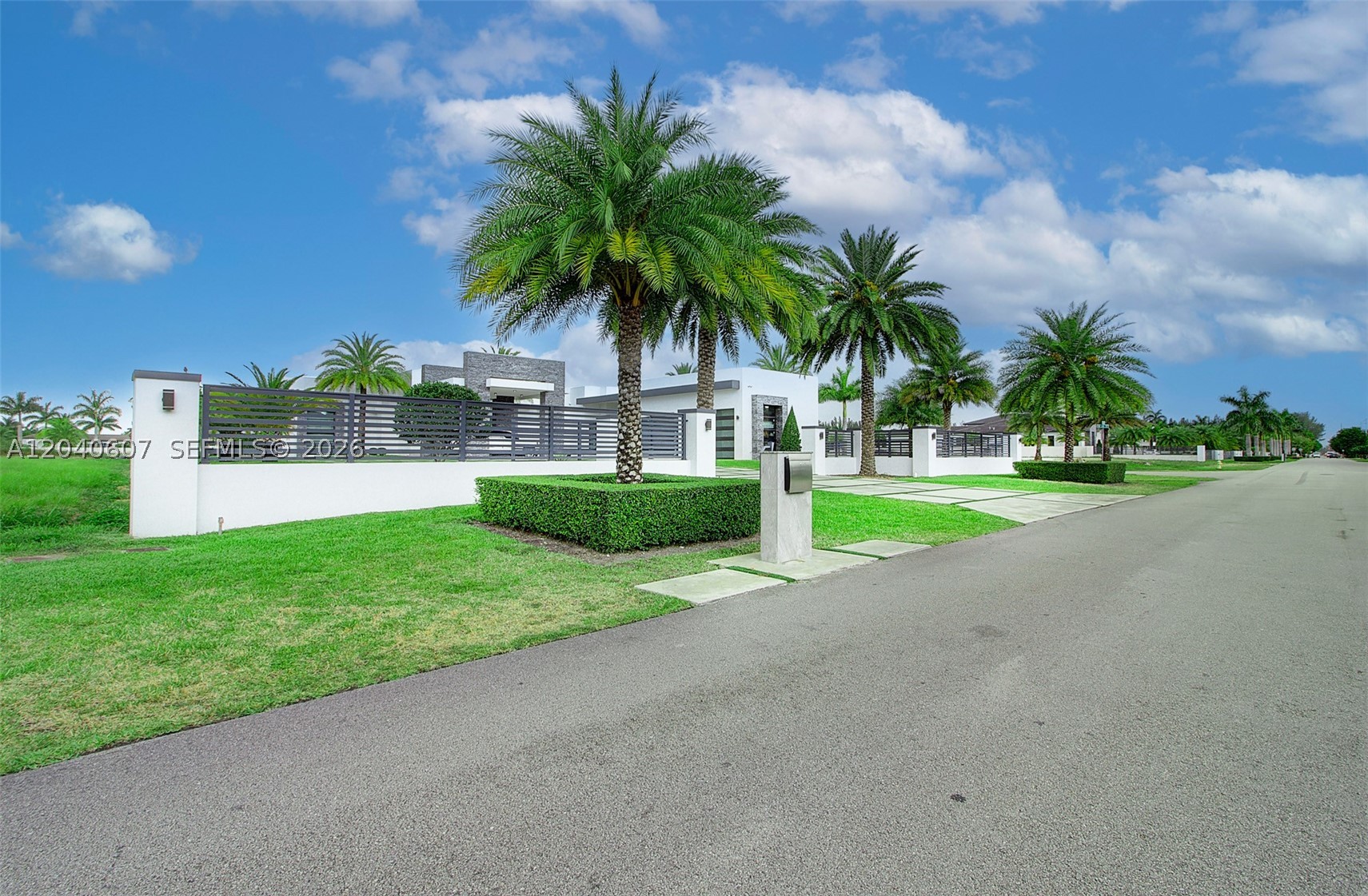 Hialeah Gardens photo 3