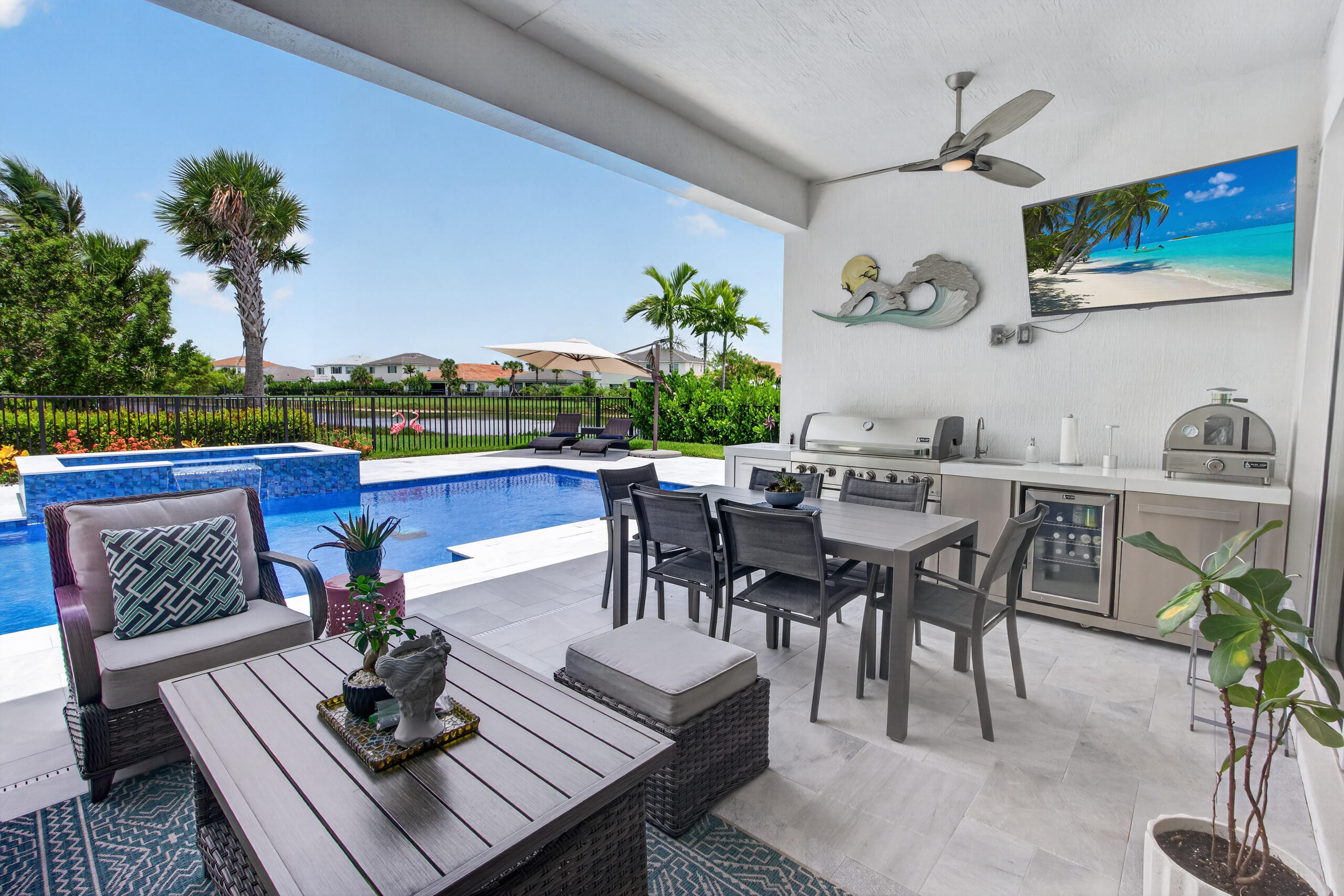 Palm Beach Gardens photo 1