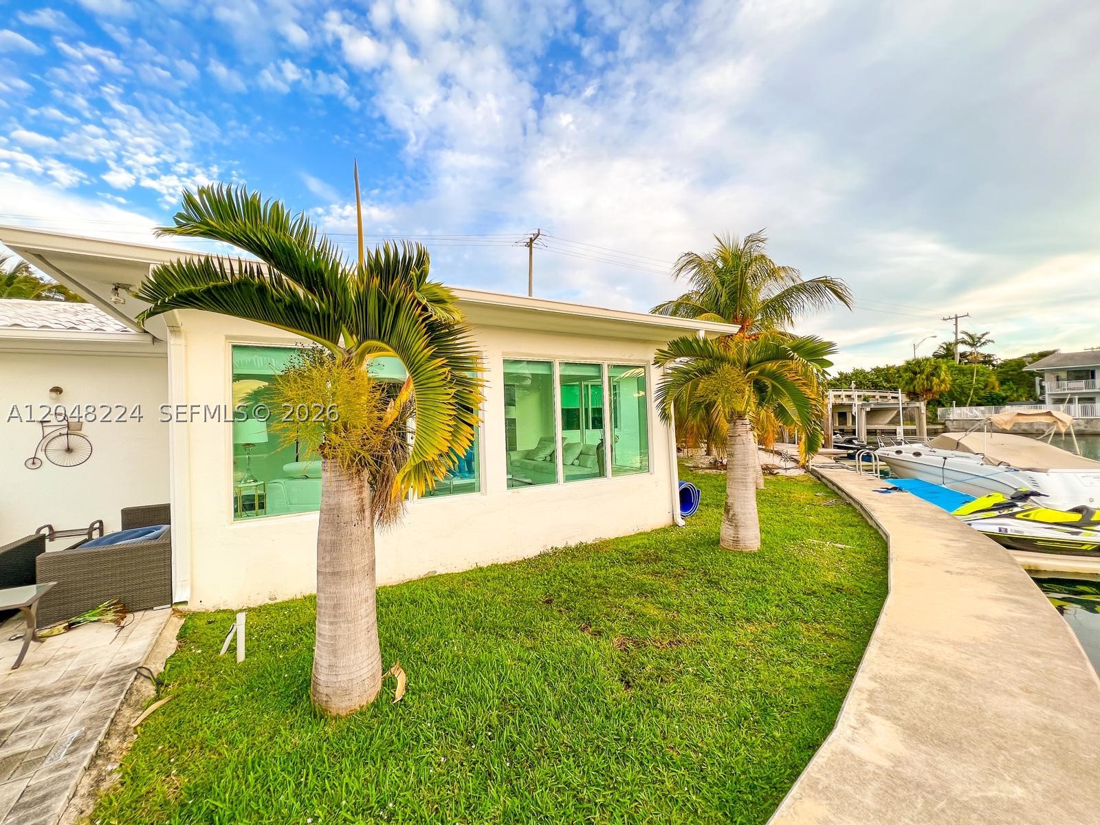 North Miami photo 4