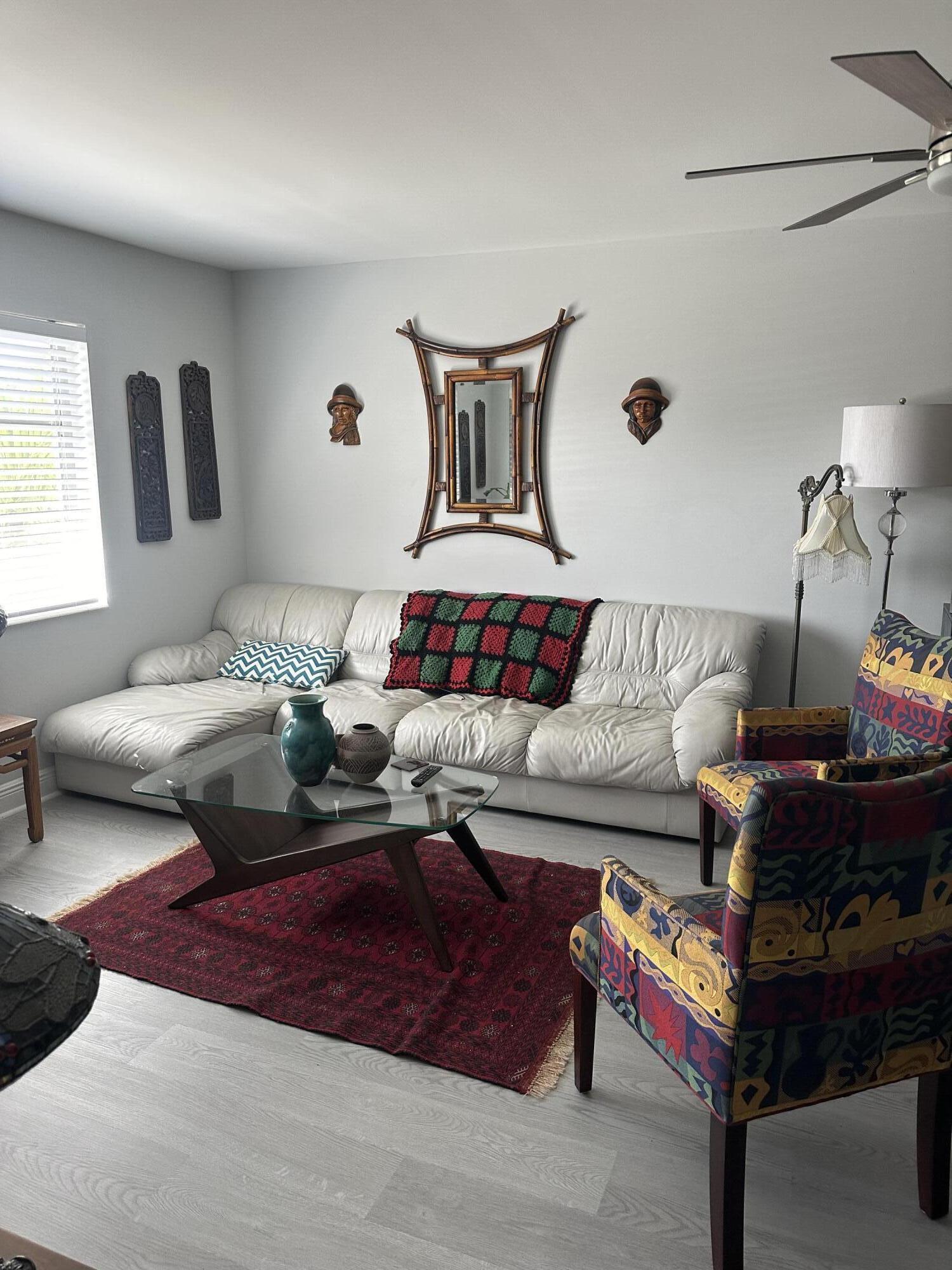 Wilton Manors photo 2