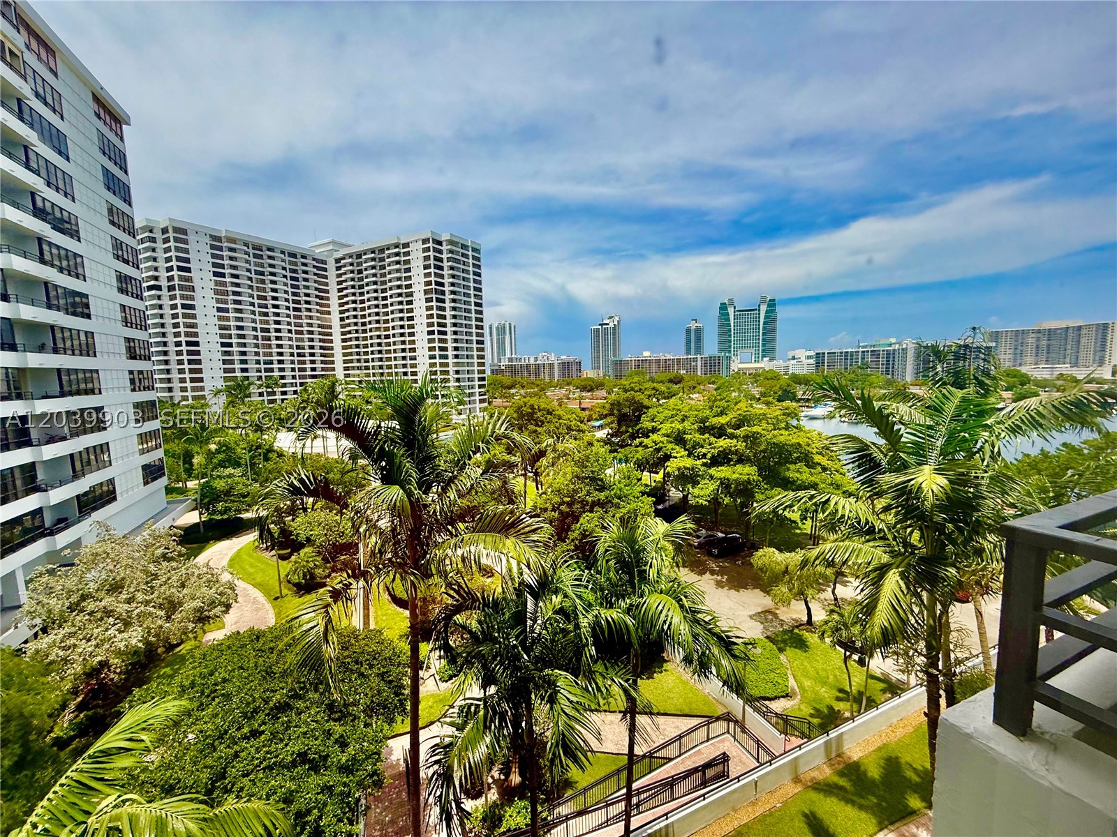 Hallandale Beach photo 1