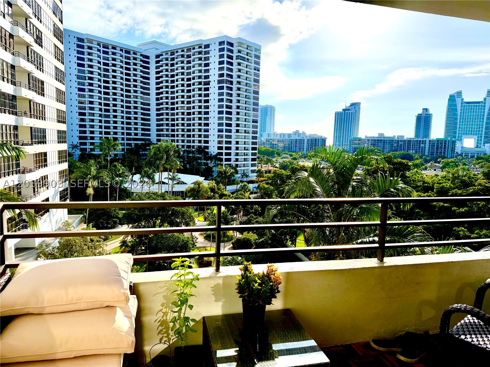 Hallandale Beach photo 2