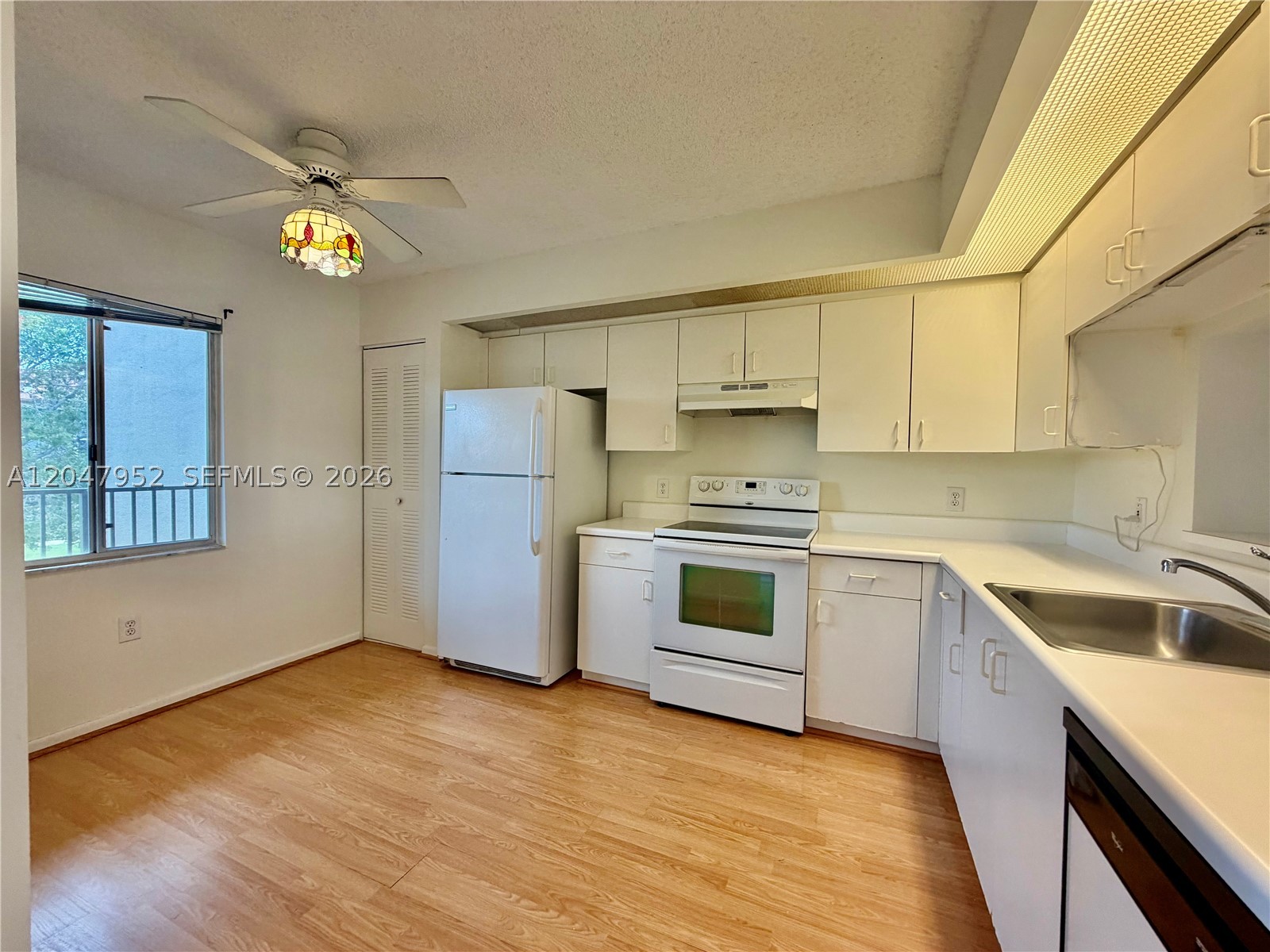 Pembroke Pines photo 2