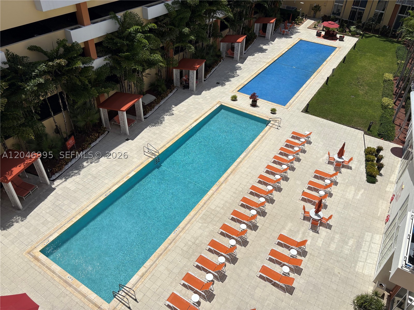 Aventura photo 2