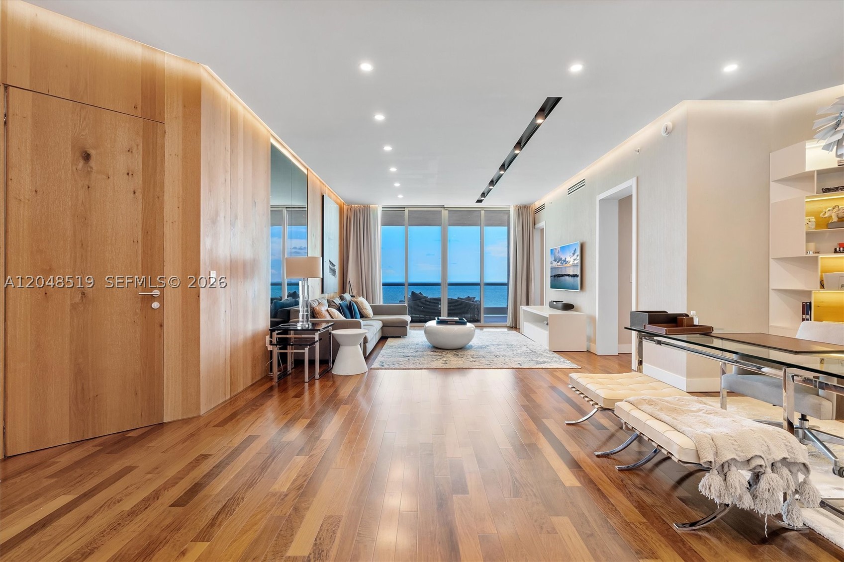 Sunny Isles Beach photo 2