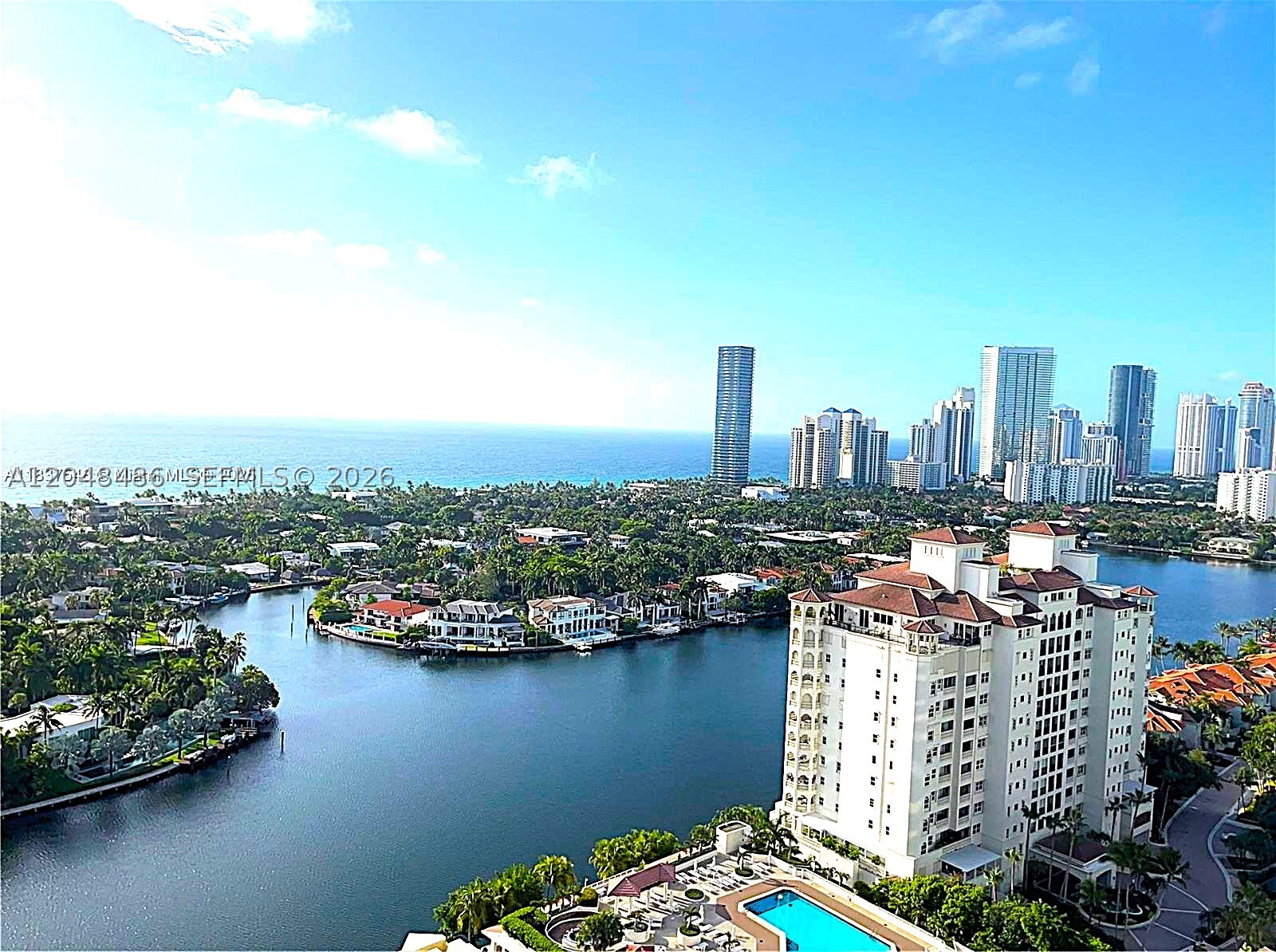 Aventura photo 1