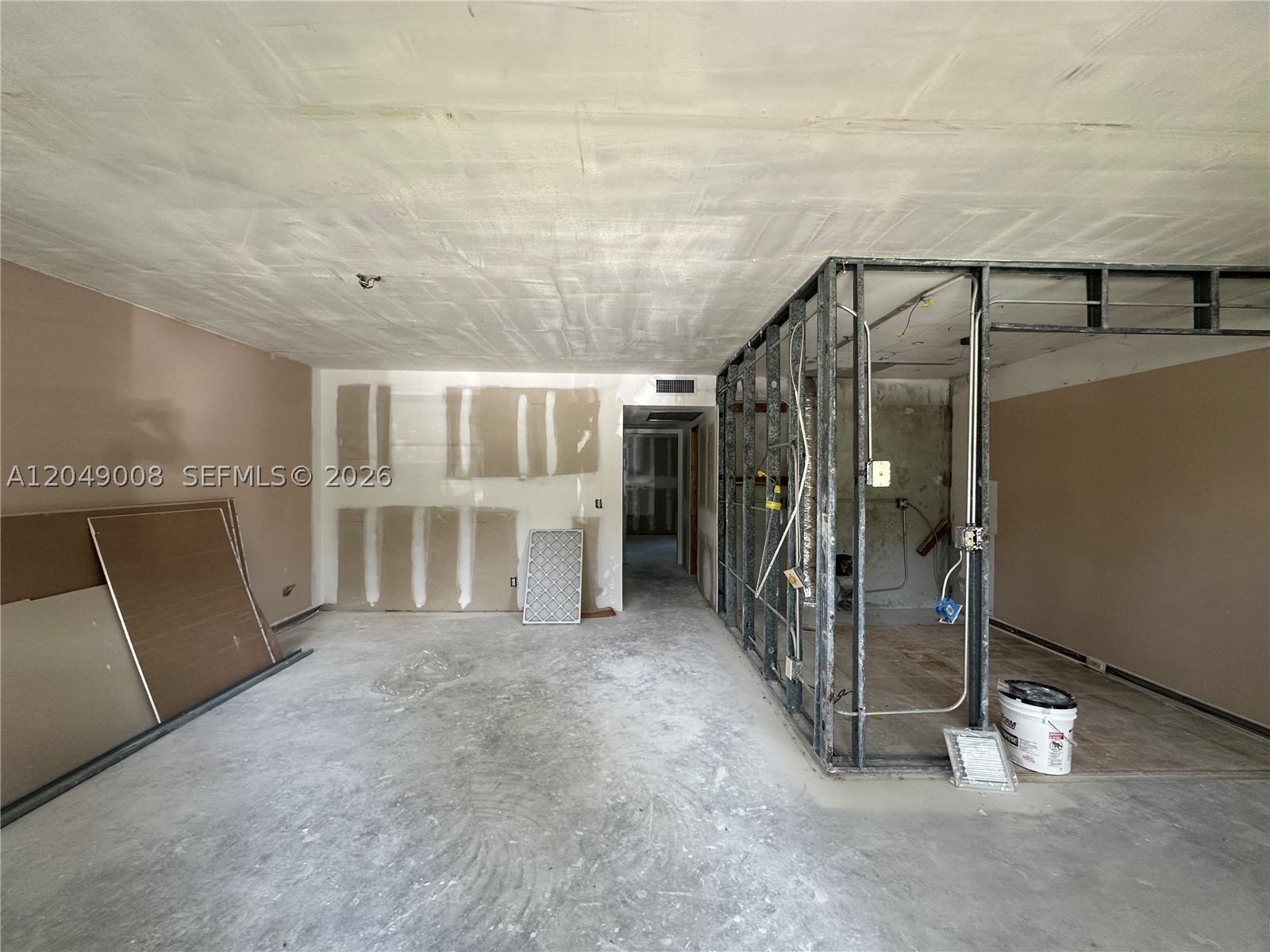 Pembroke Pines photo 1