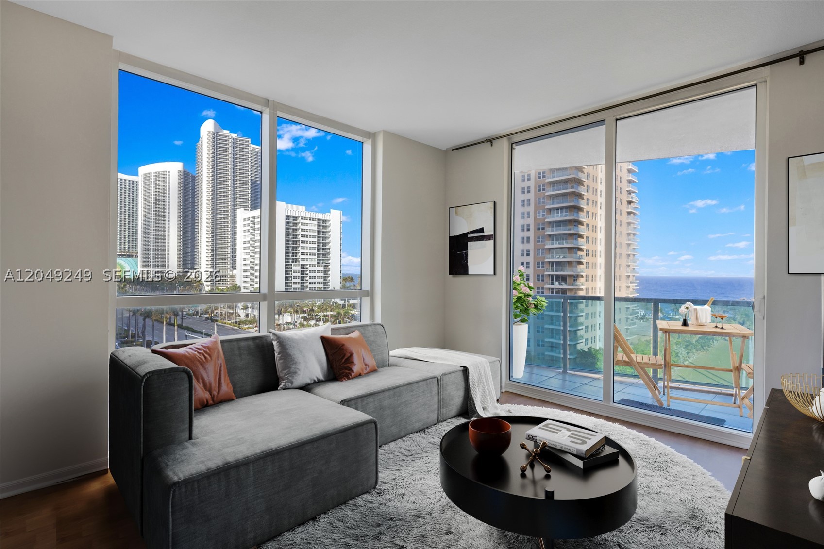 Hallandale Beach photo 2