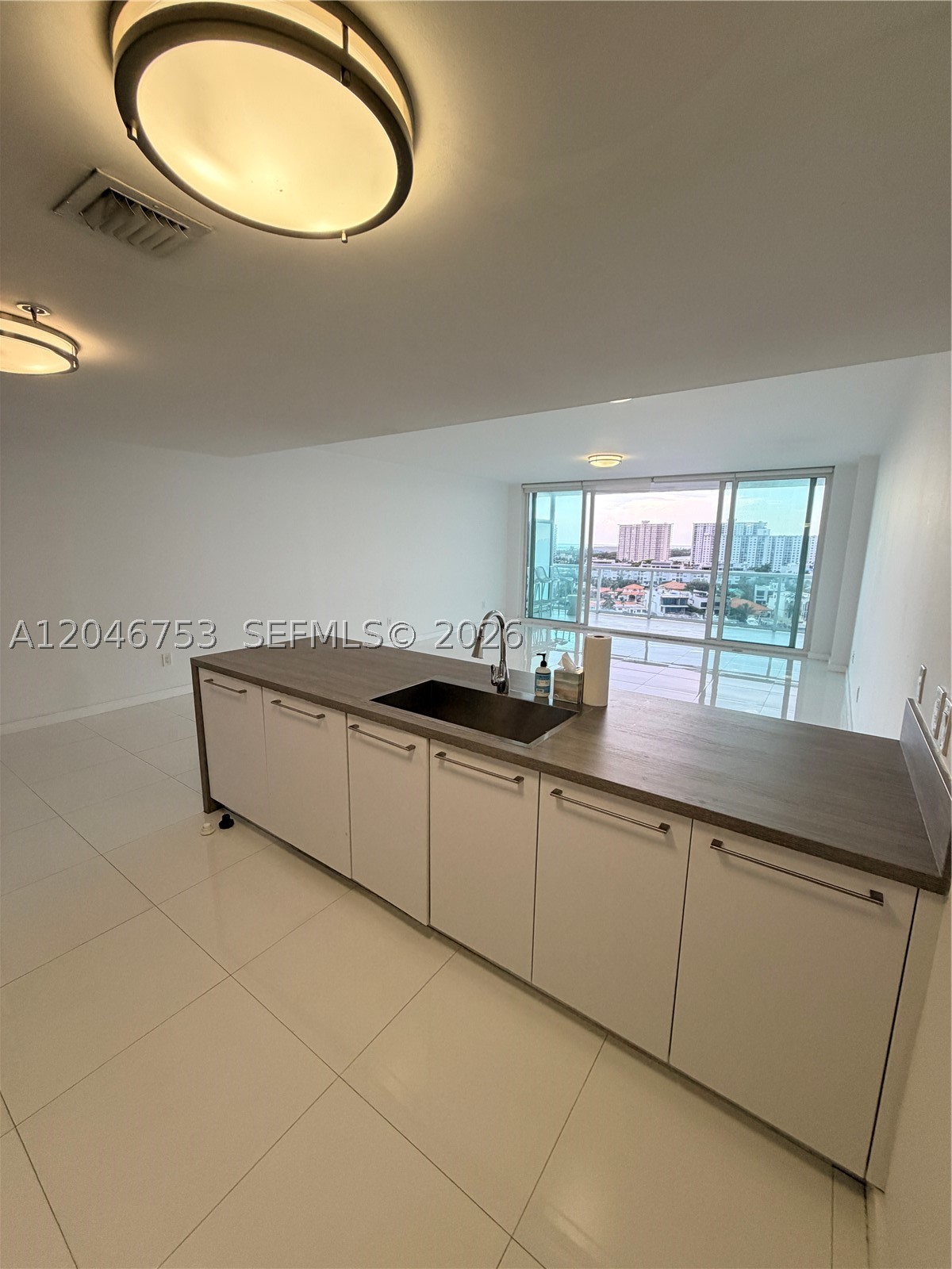 Sunny Isles Beach photo 1