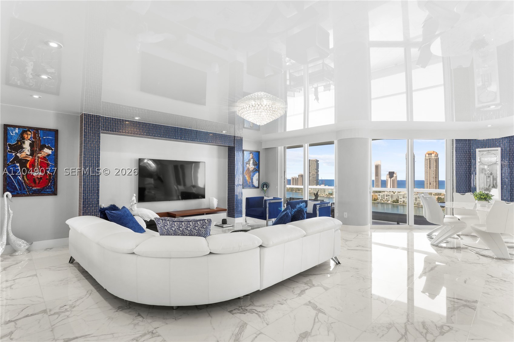 Aventura photo 2
