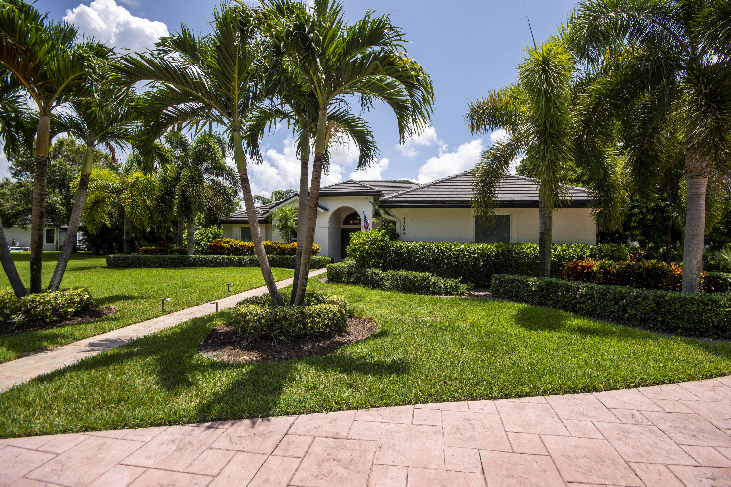 Palm Beach Gardens photo 3