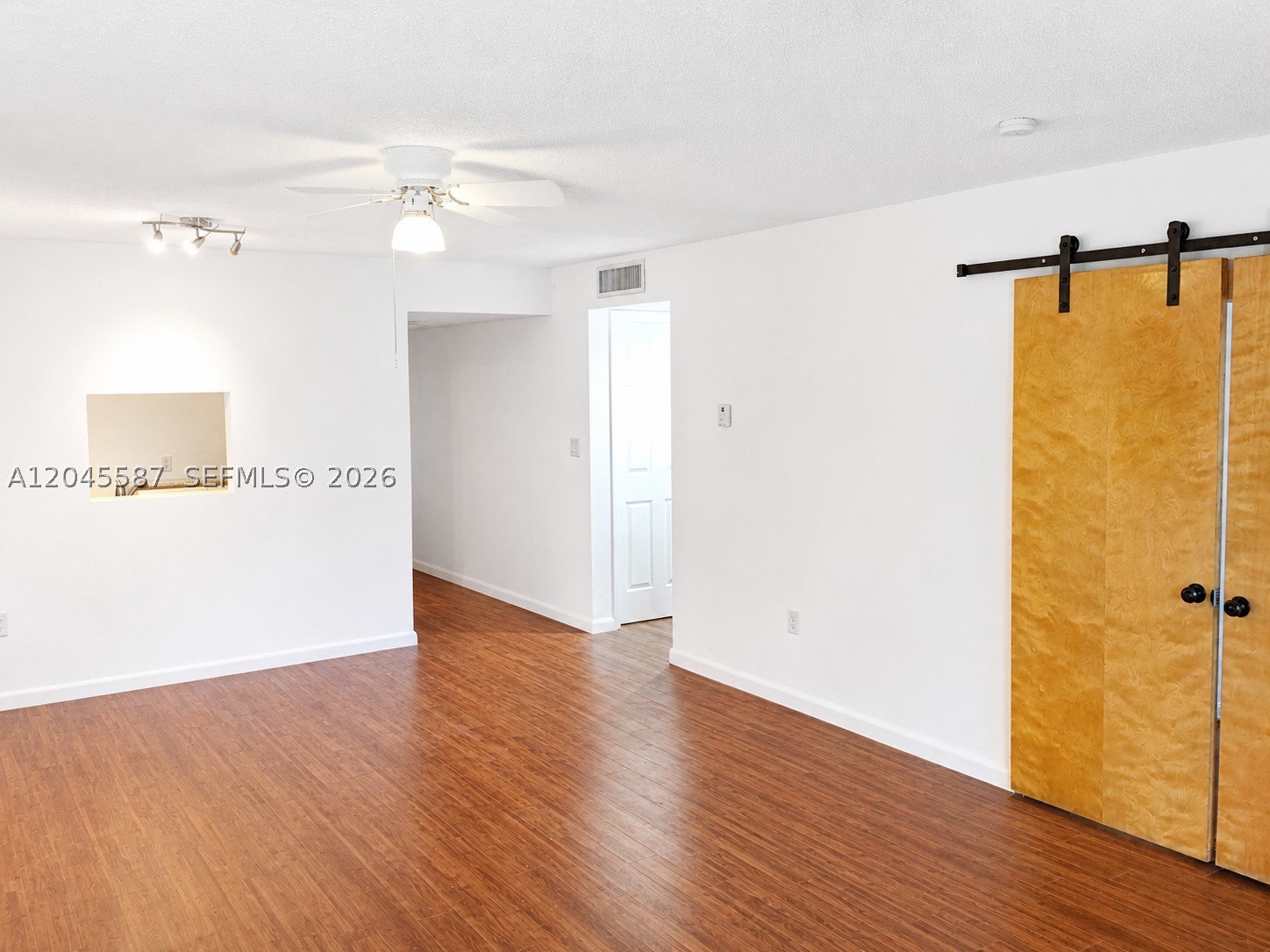North Miami photo 4
