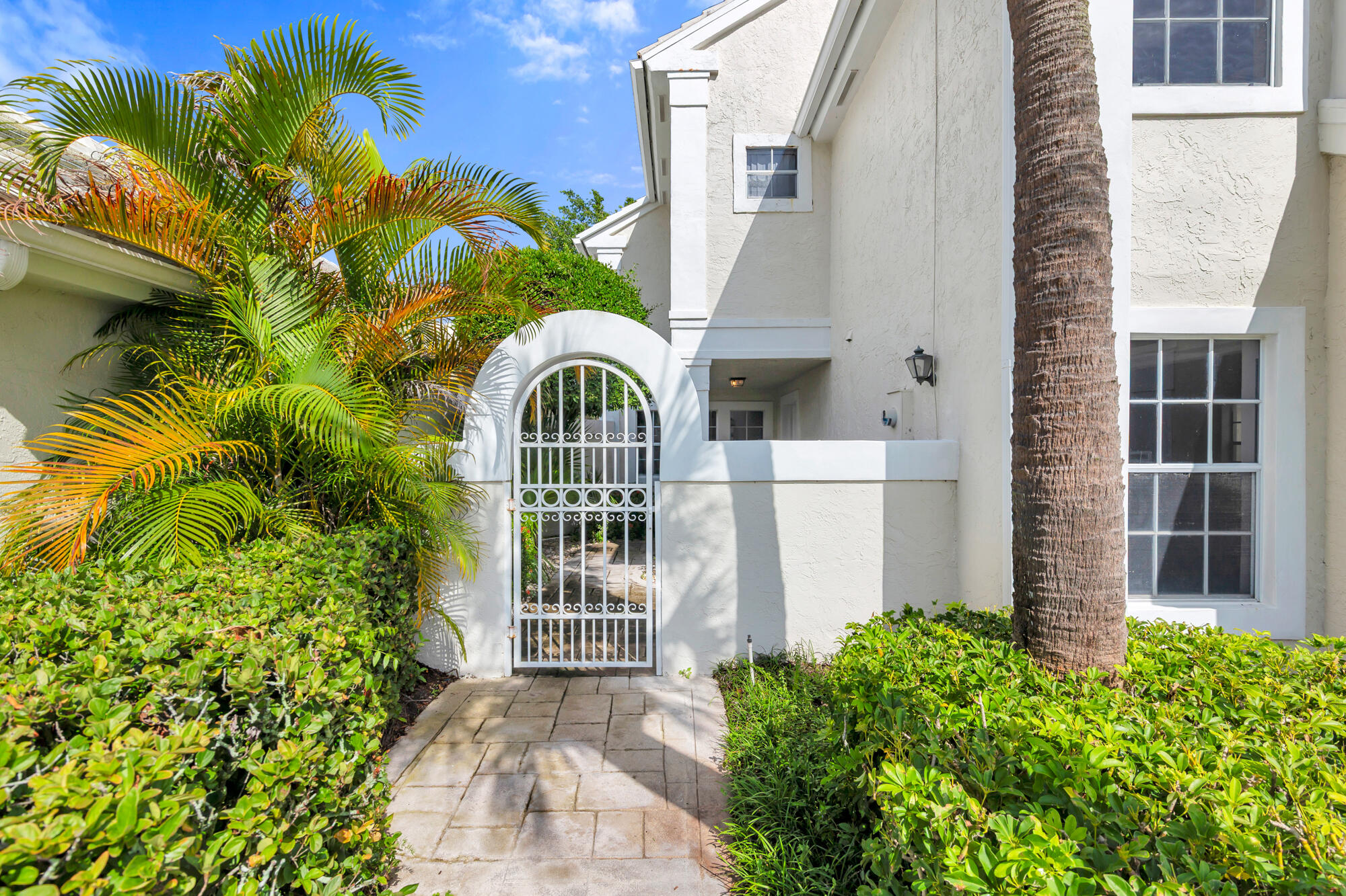 Palm Beach Gardens photo 2