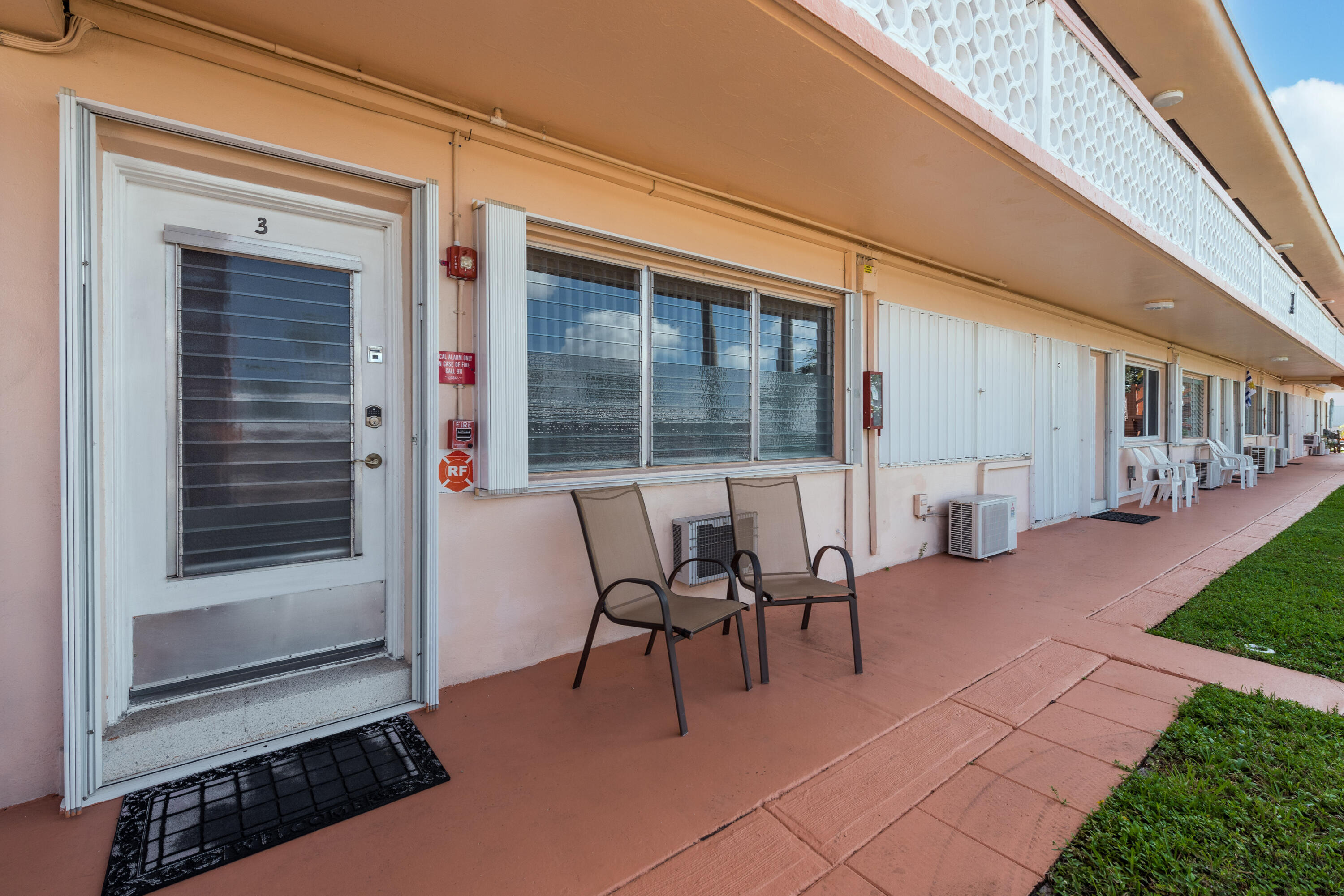 MLS listing photo 5