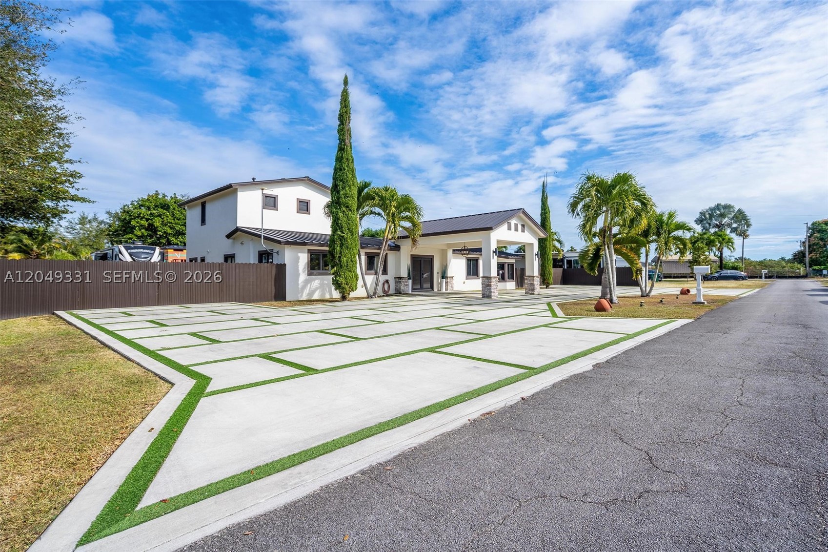 Homestead photo 1
