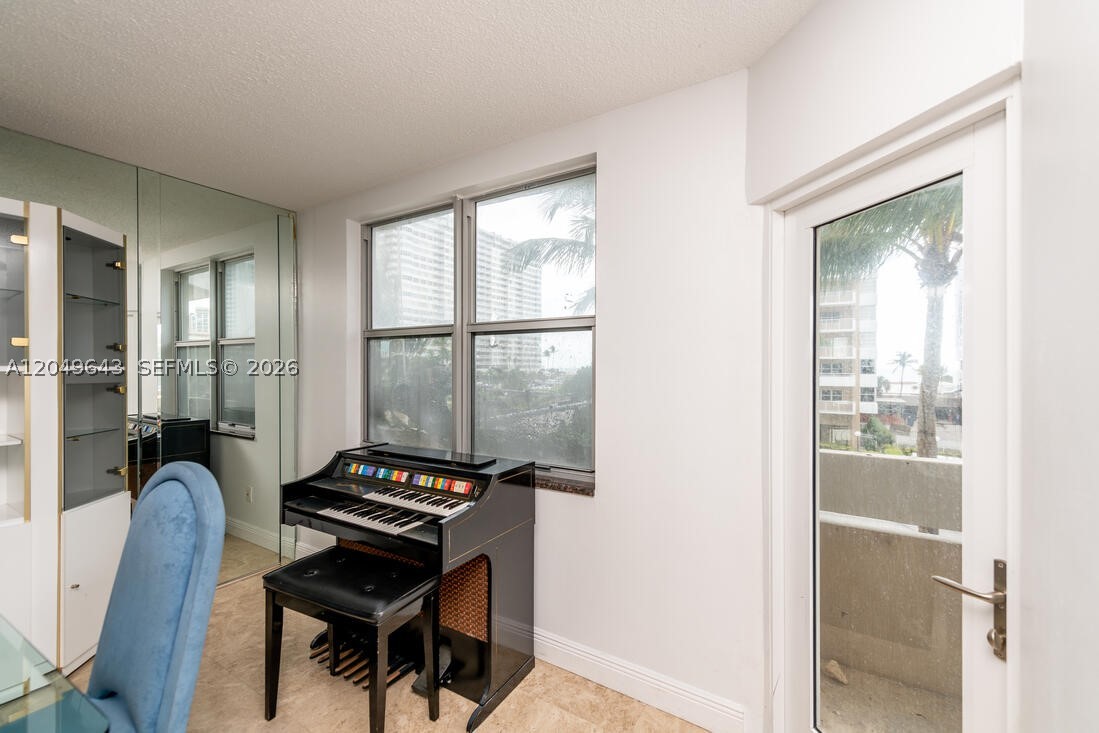 Hallandale Beach photo 5