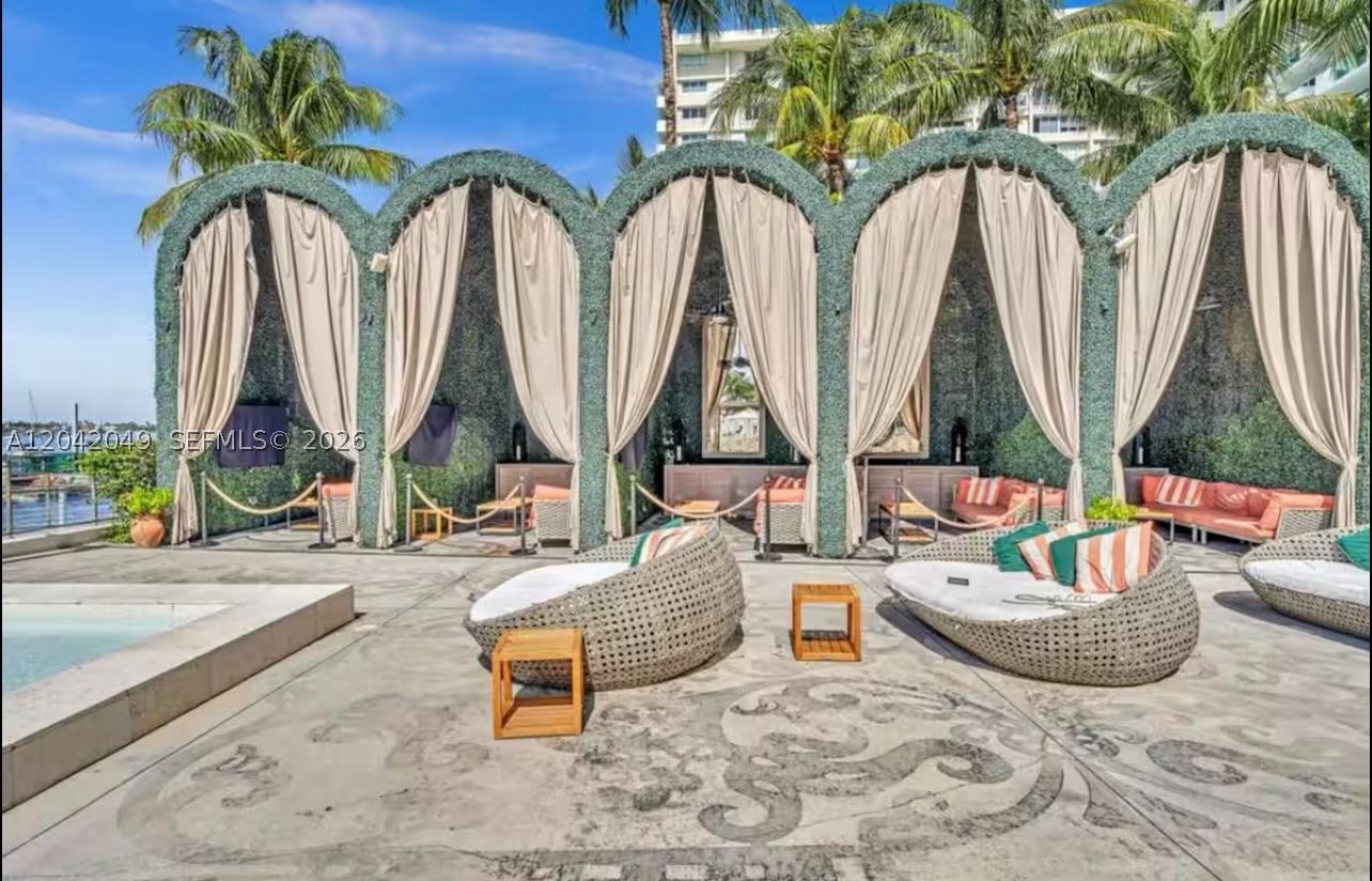 Miami Beach photo 1