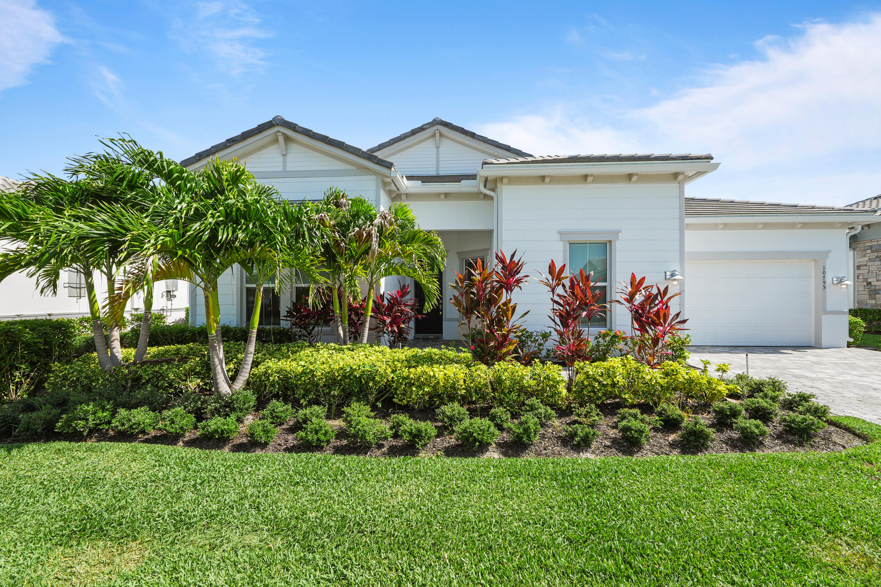 Palm Beach Gardens photo 1