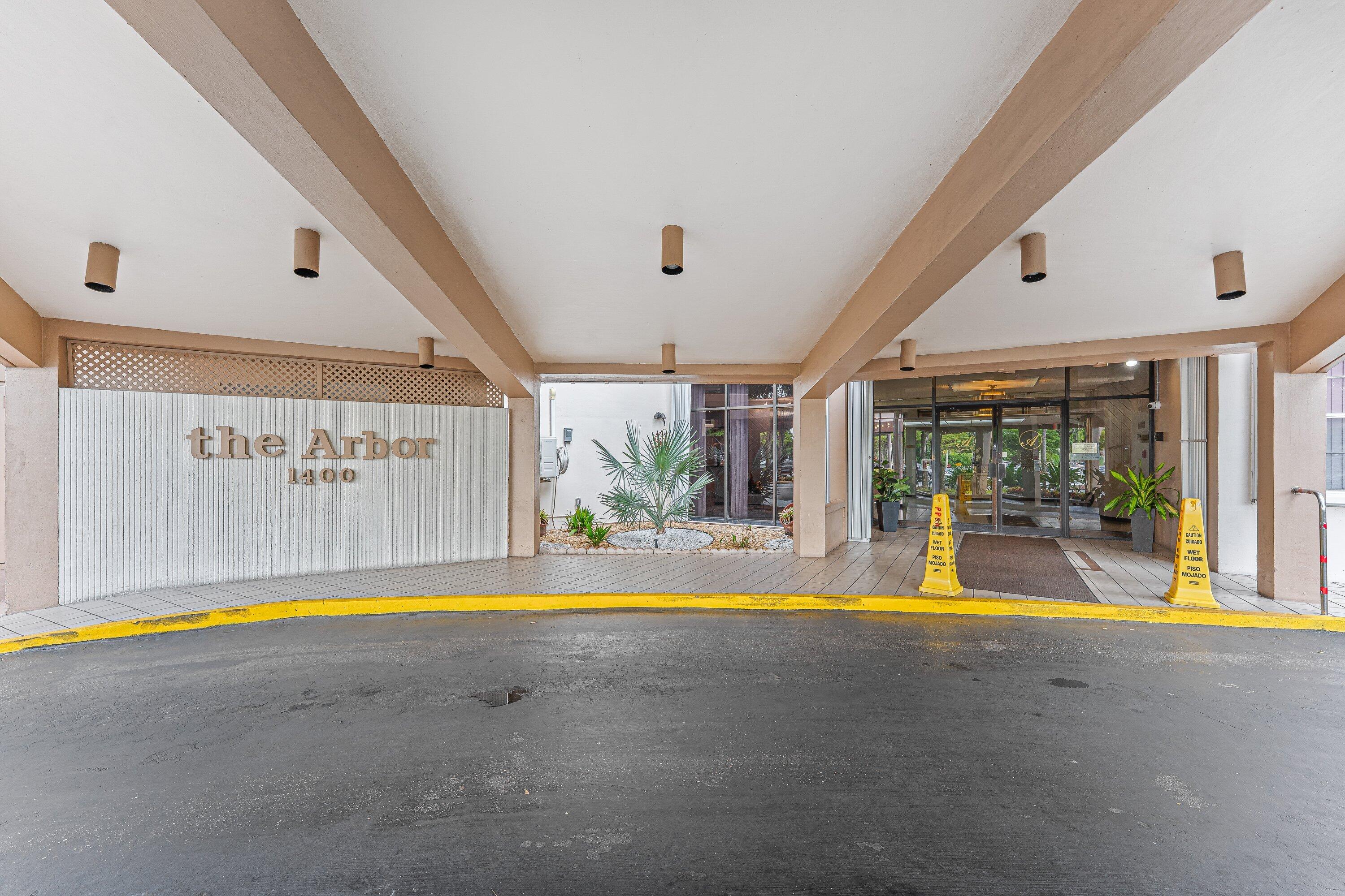 Pembroke Pines photo 1