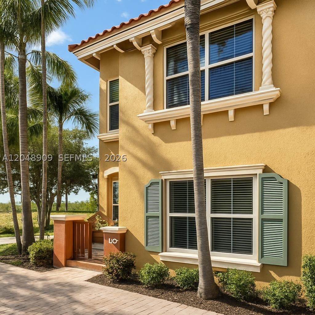 Pembroke Pines photo 2