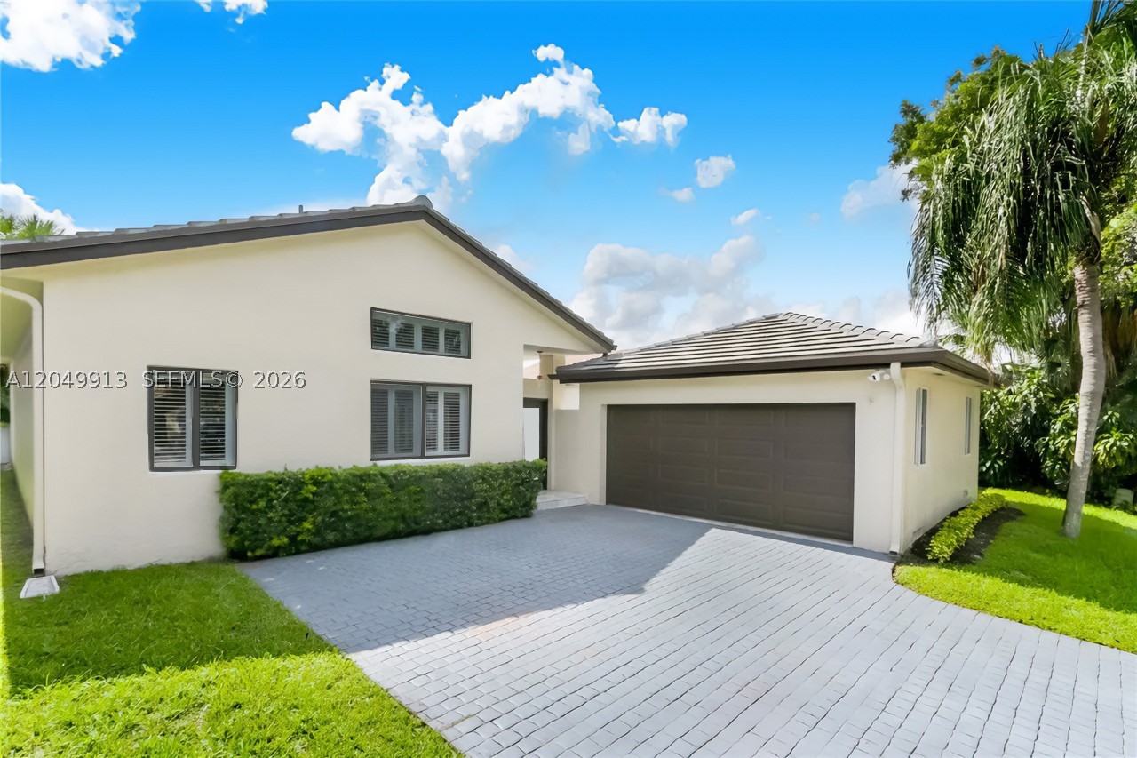 Miami Lakes photo 1