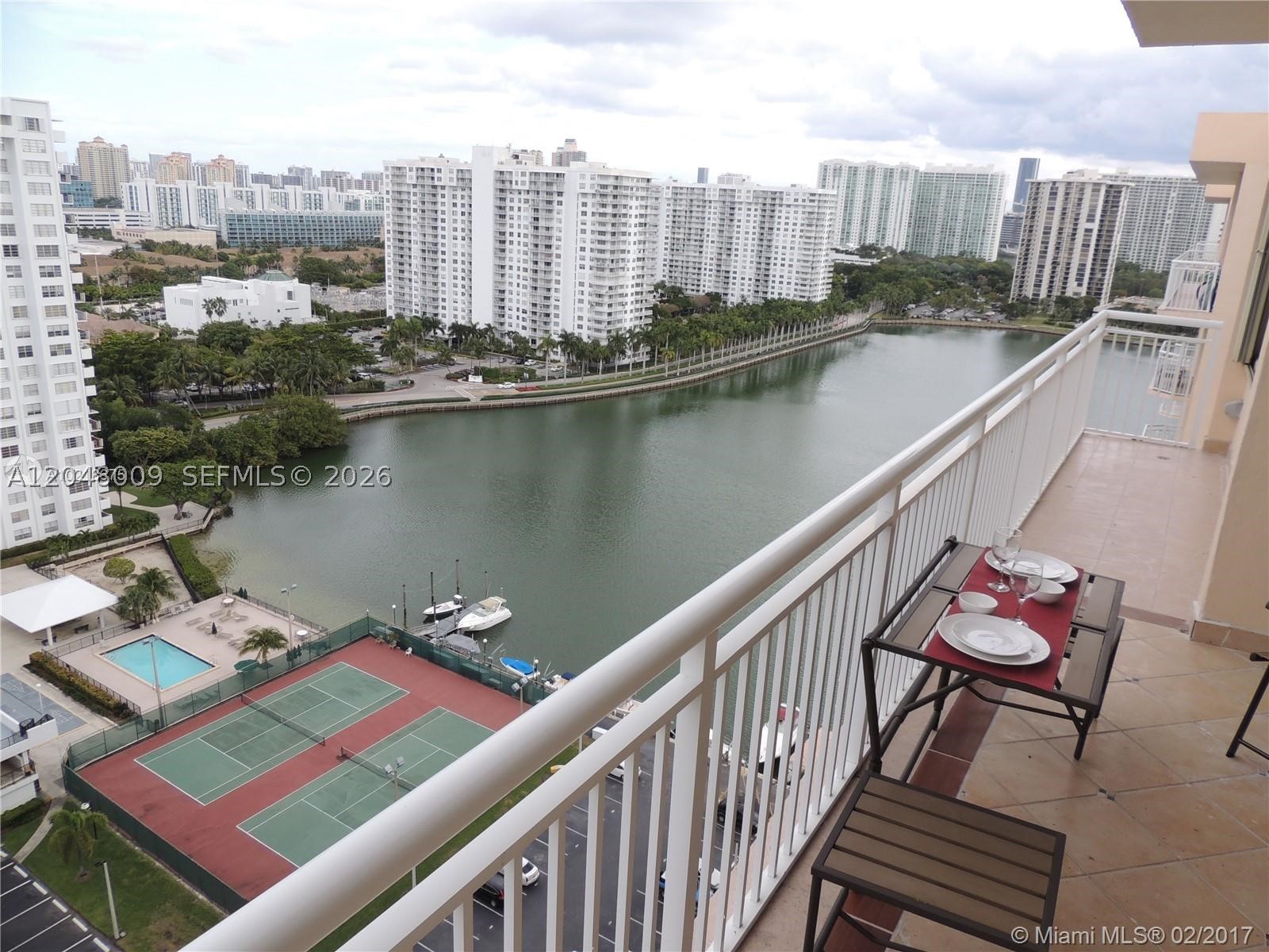 Aventura photo 2